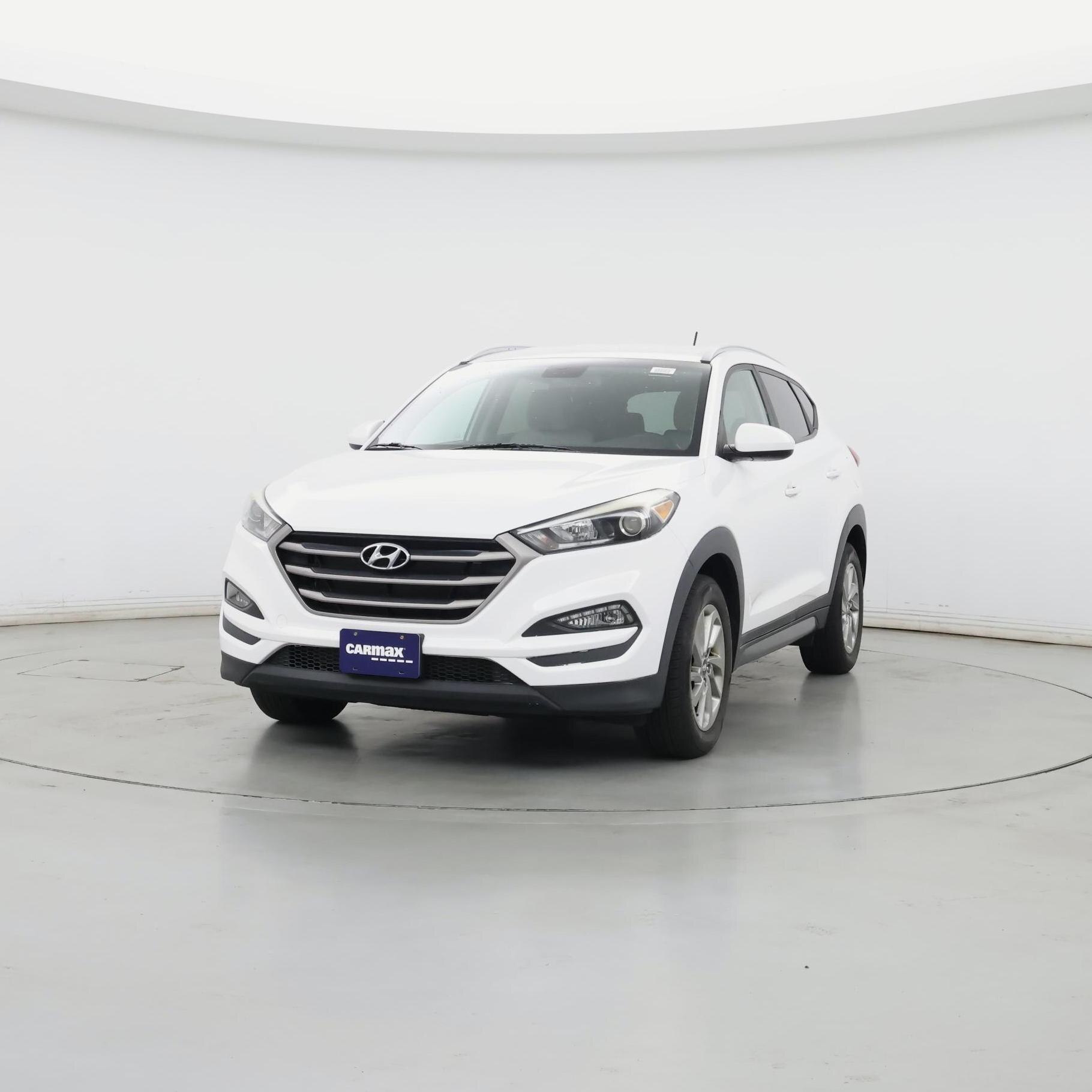 Thumbnail: 2016 Hyundai Tucson - 4