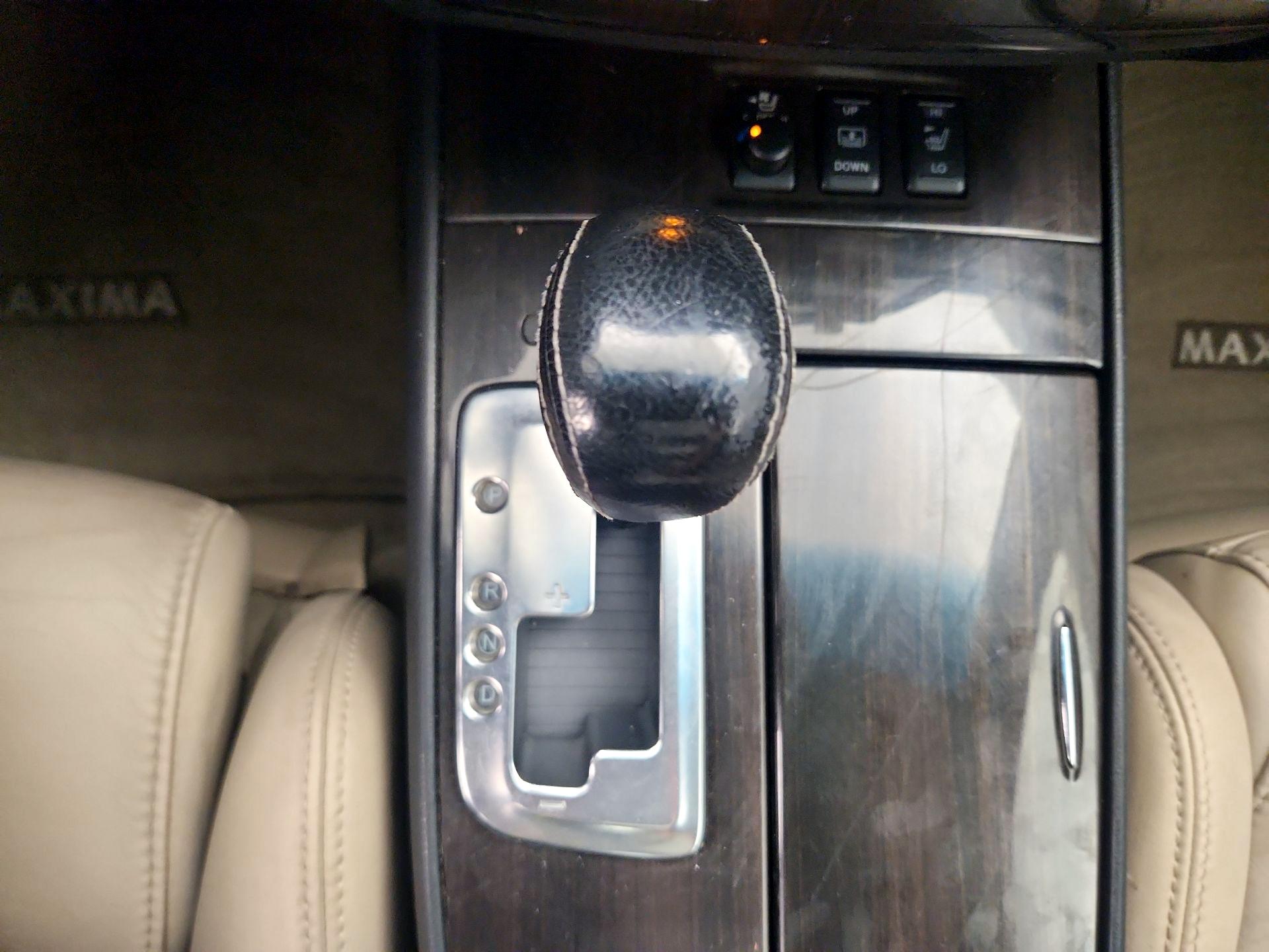 Thumbnail: 2013 Nissan Maxima - 18