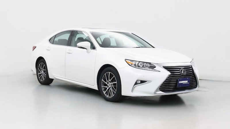 2017 Lexus ES 350 Hero Image