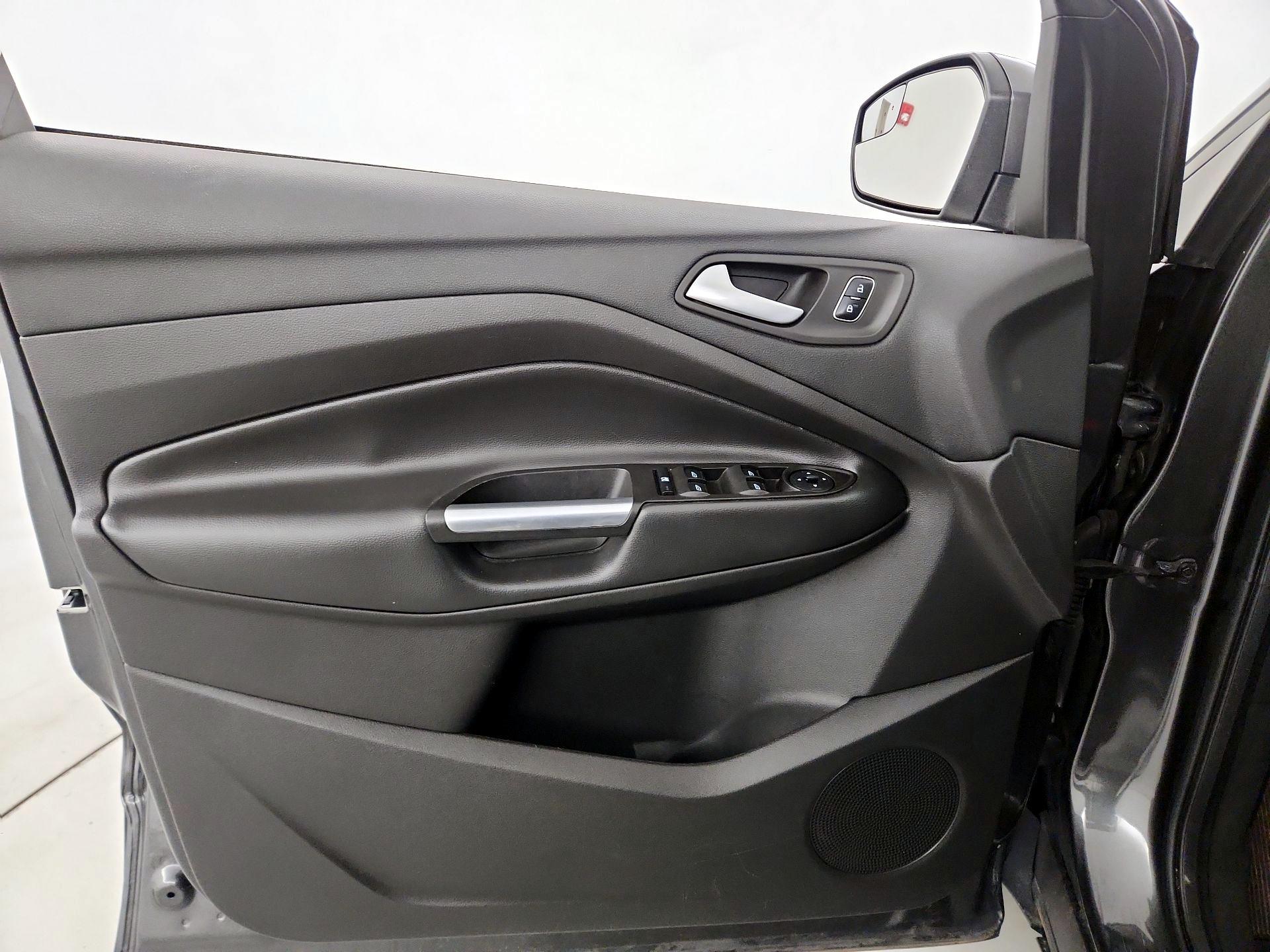 Thumbnail: 2017 Ford Escape - 12