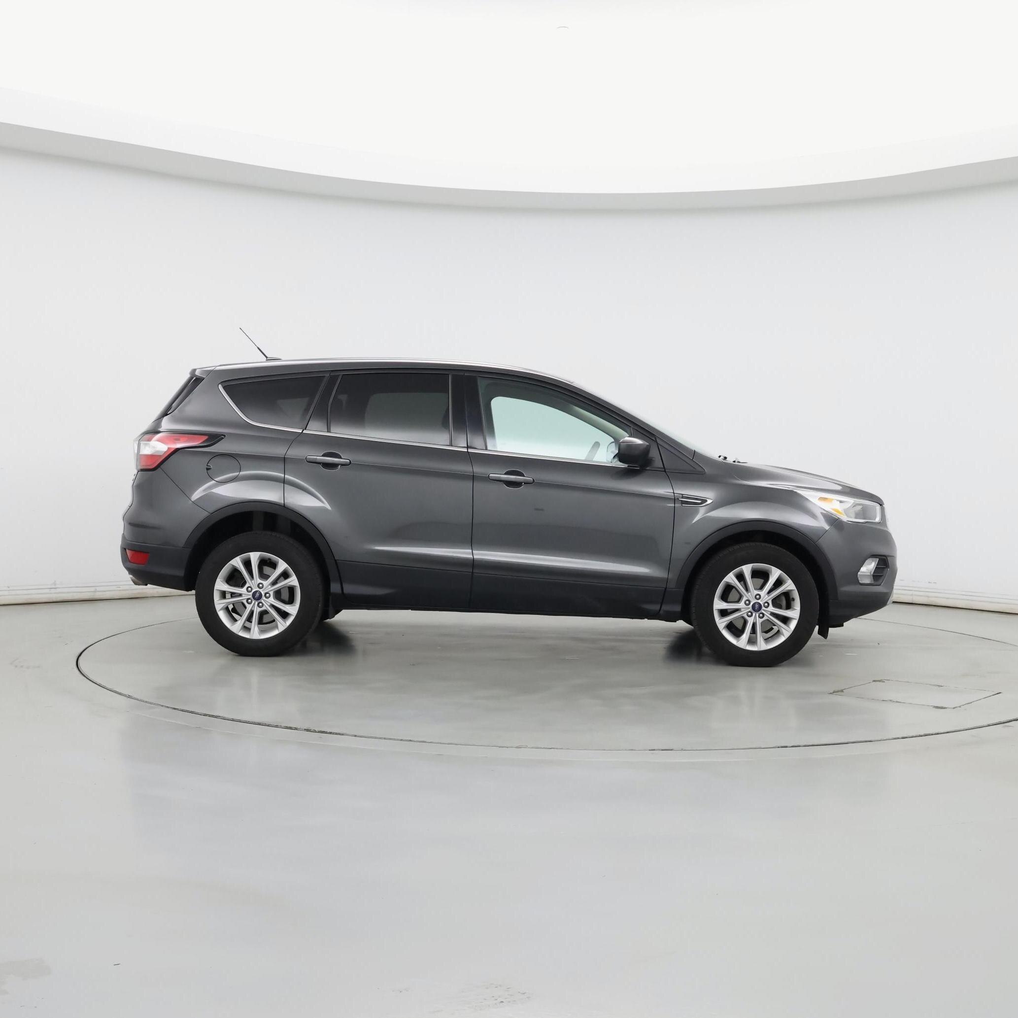 Thumbnail: 2017 Ford Escape - 7