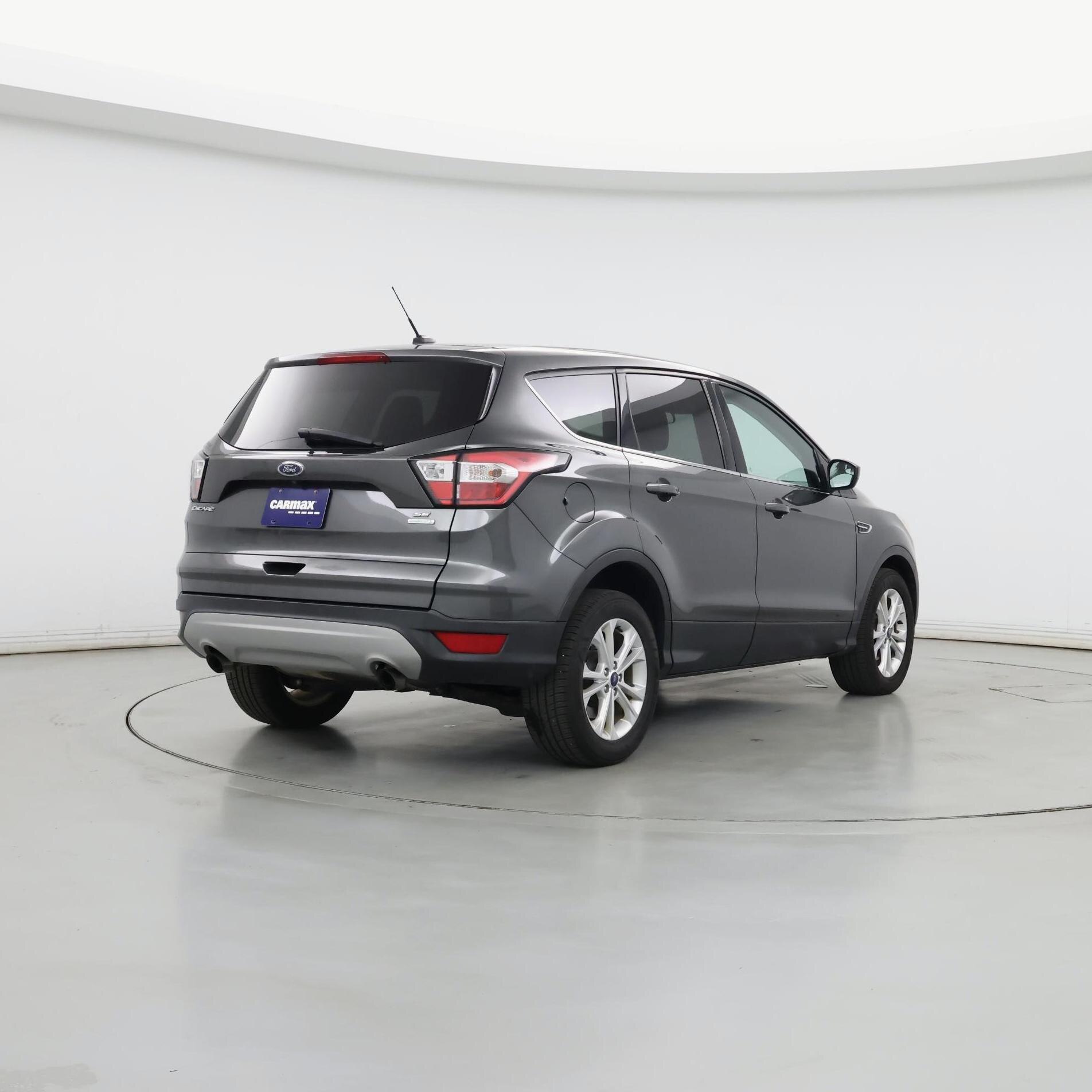 Thumbnail: 2017 Ford Escape - 8