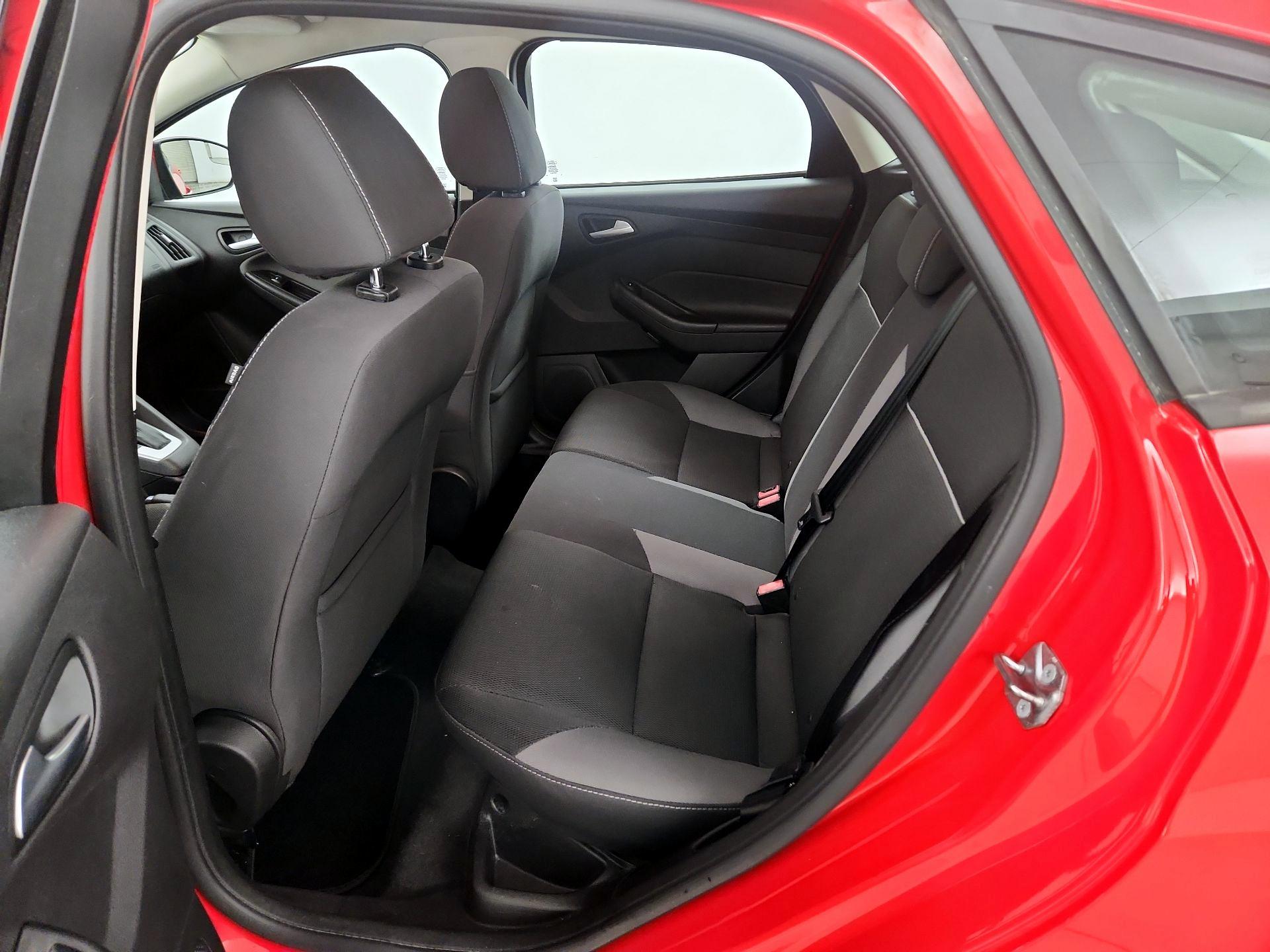Thumbnail: 2014 Ford Focus - 18