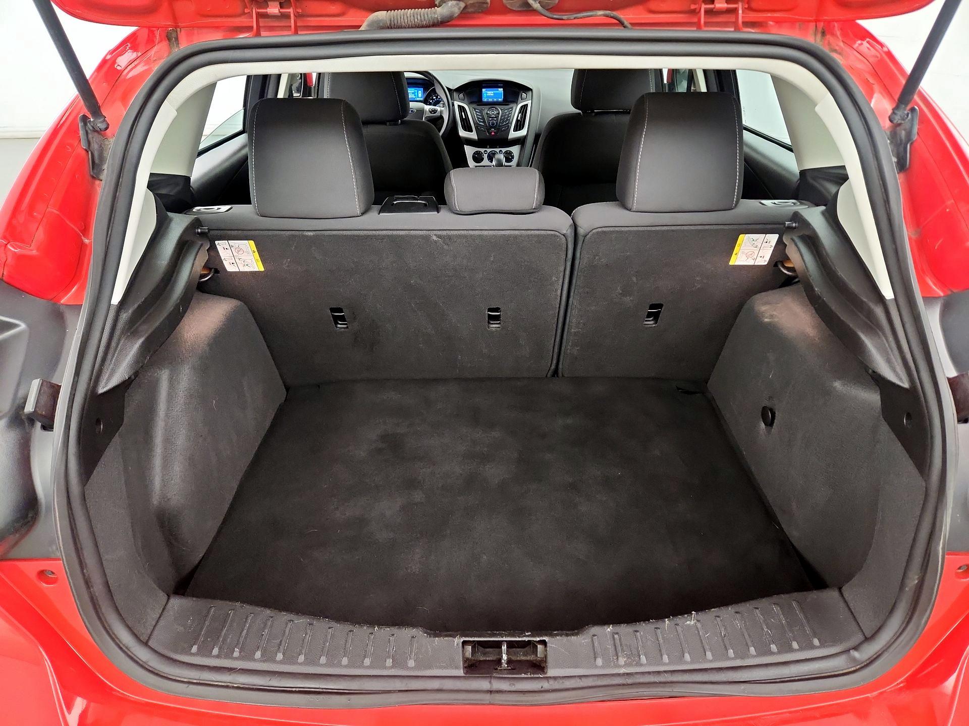 Thumbnail: 2014 Ford Focus - 19