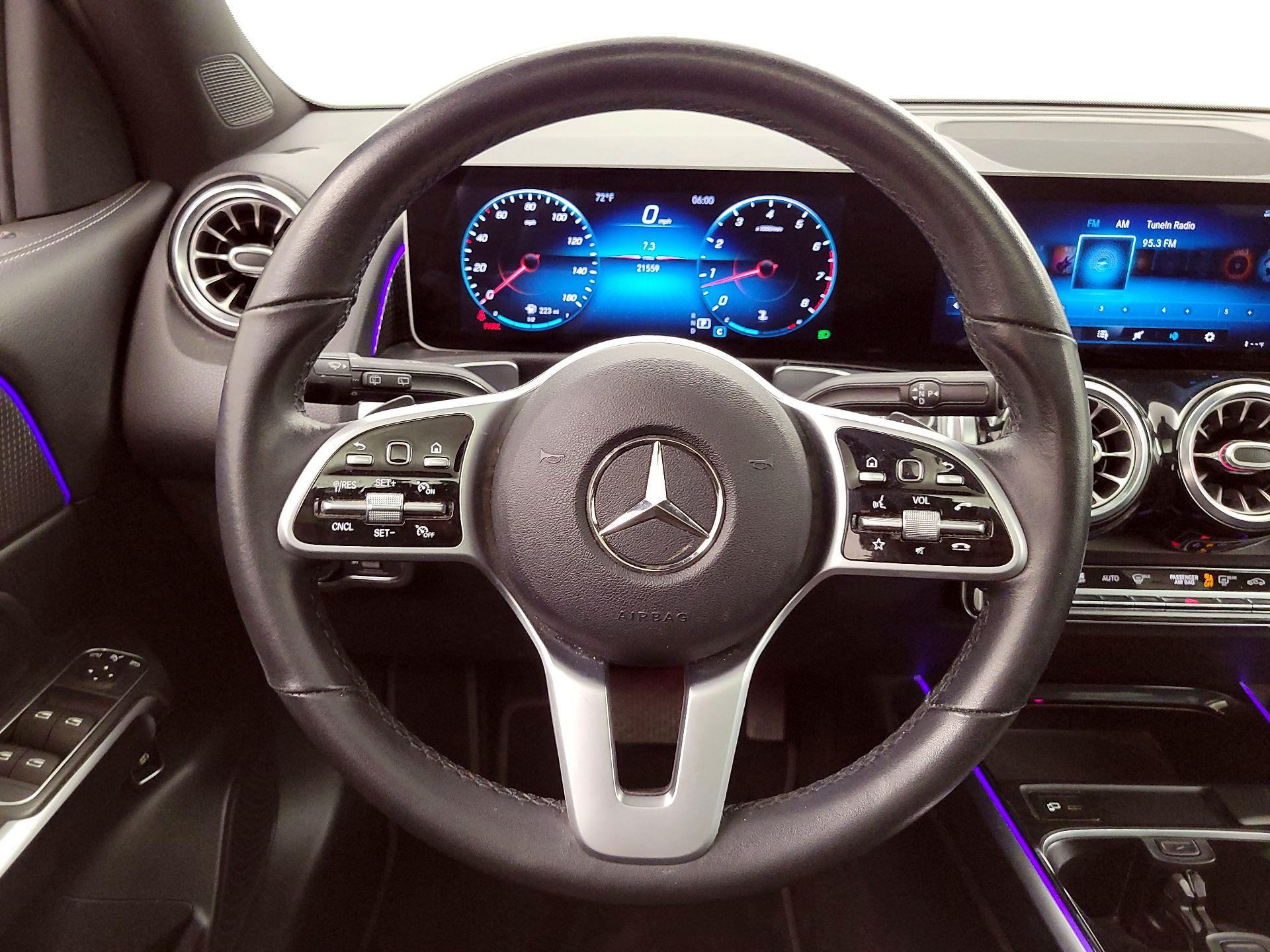 Thumbnail: 2021 Mercedes-Benz GLB - 10