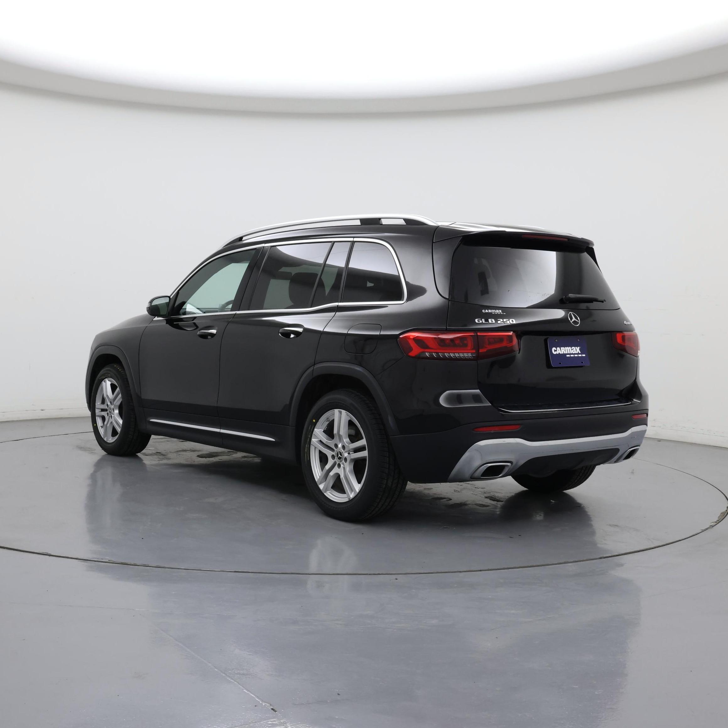 Thumbnail: 2021 Mercedes-Benz GLB - 2