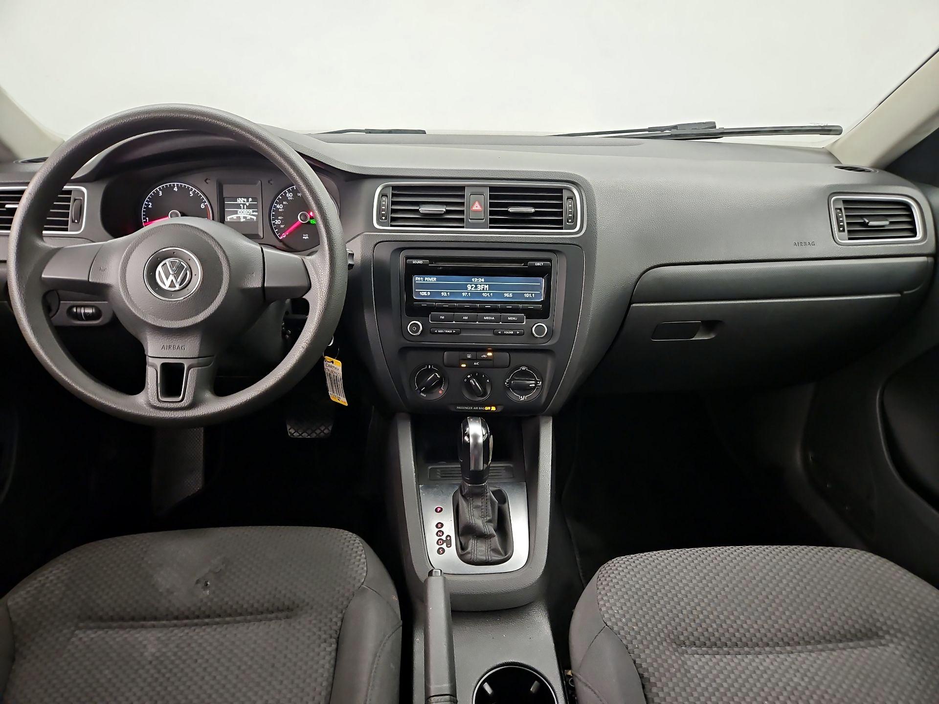 Thumbnail: 2014 Volkswagen Jetta - 9