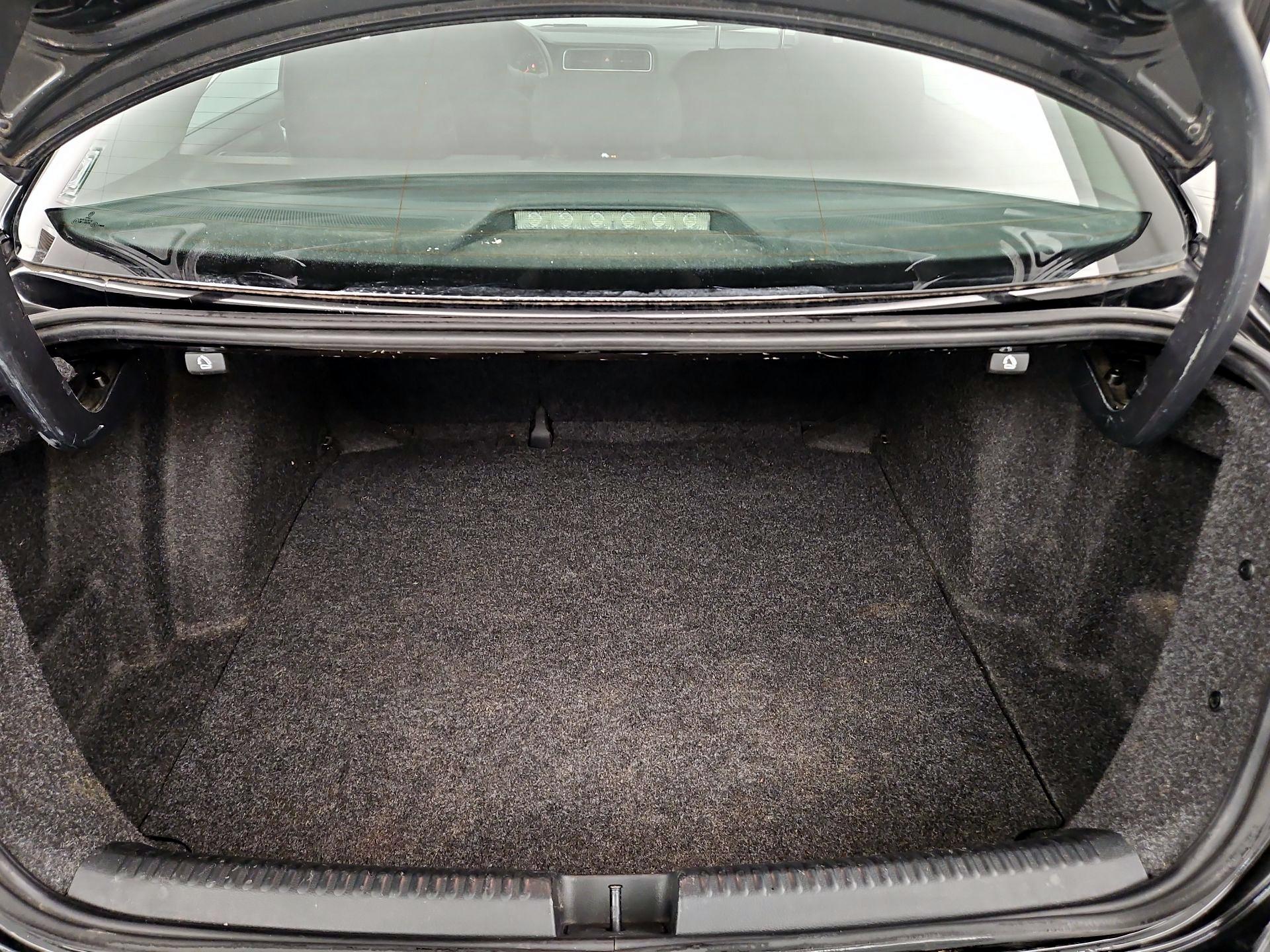 Thumbnail: 2014 Volkswagen Jetta - 18