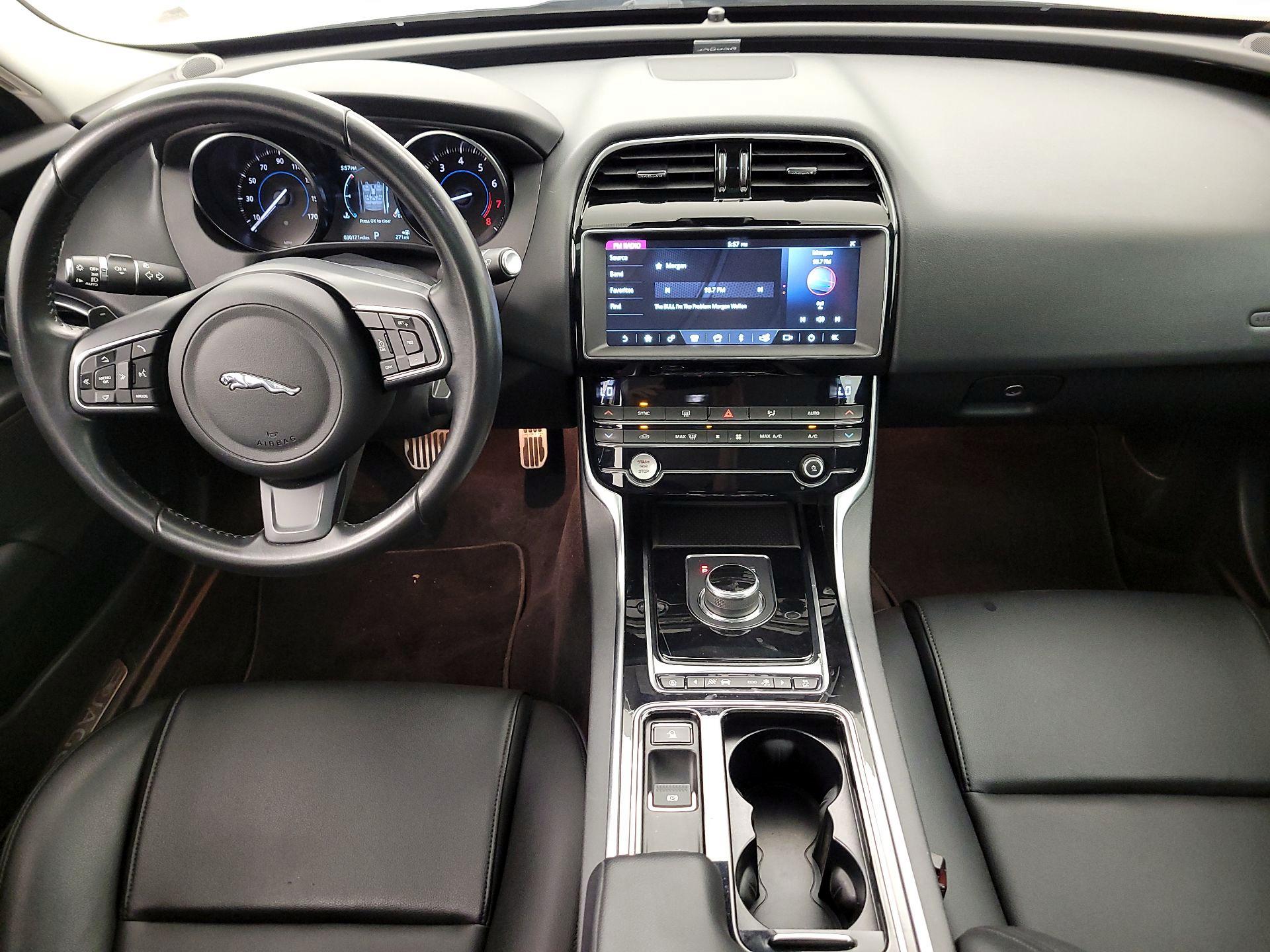 Thumbnail: 2019 Jaguar XE - 9