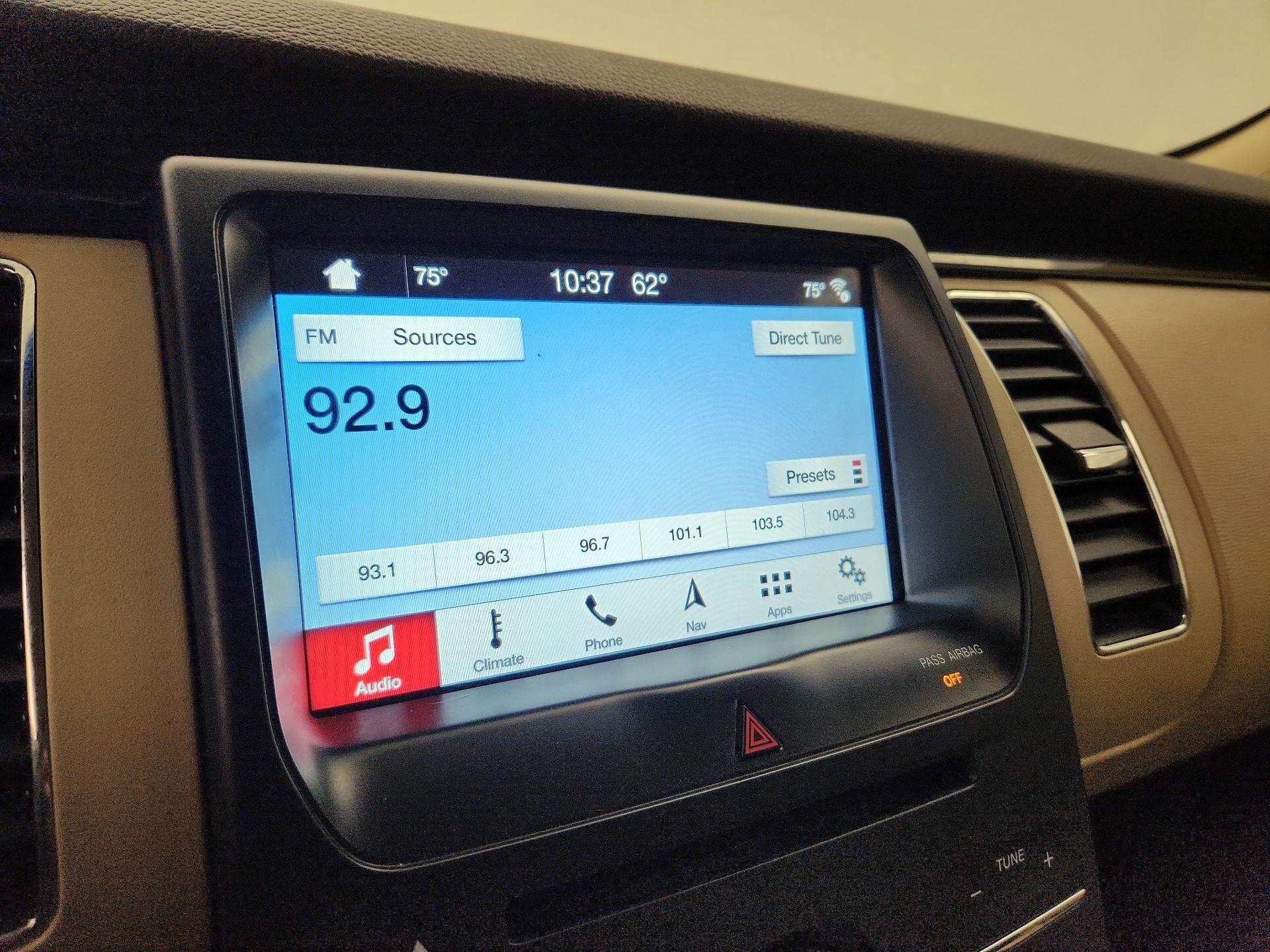 Thumbnail: 2016 Ford Flex - 16
