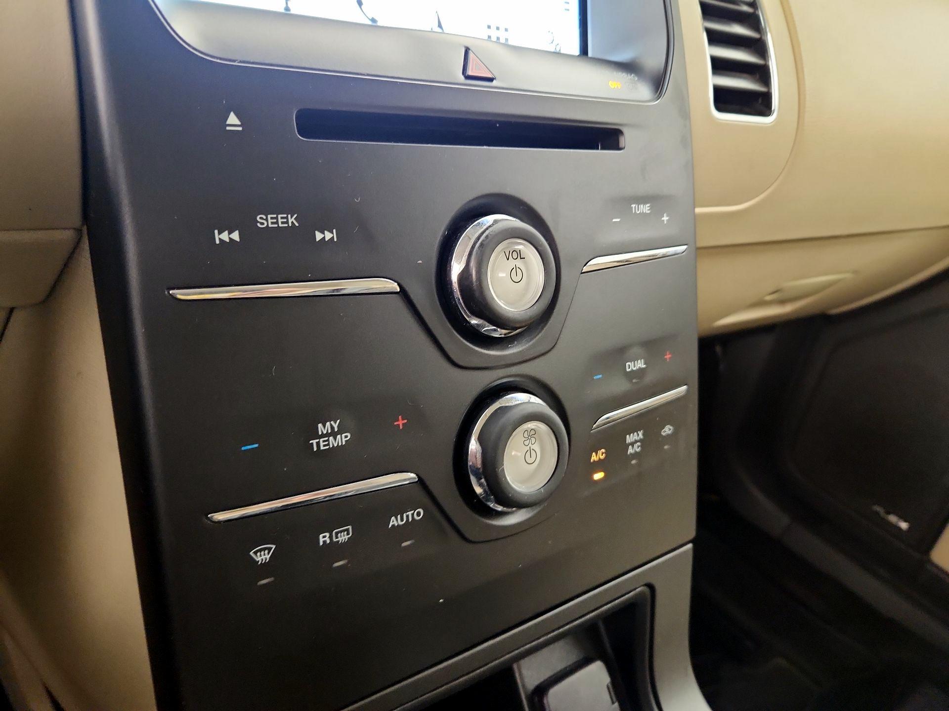 Thumbnail: 2016 Ford Flex - 17