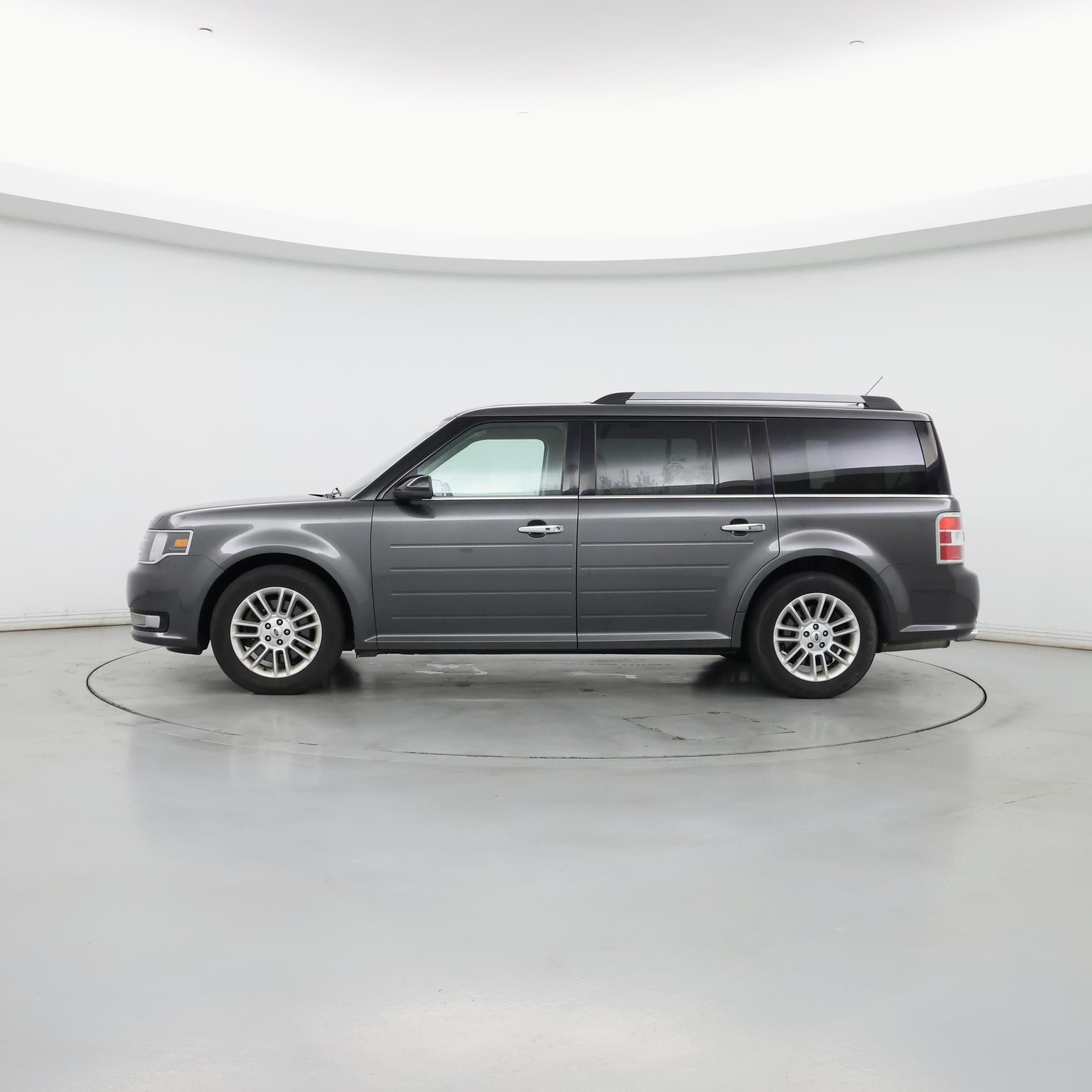 Thumbnail: 2016 Ford Flex - 3