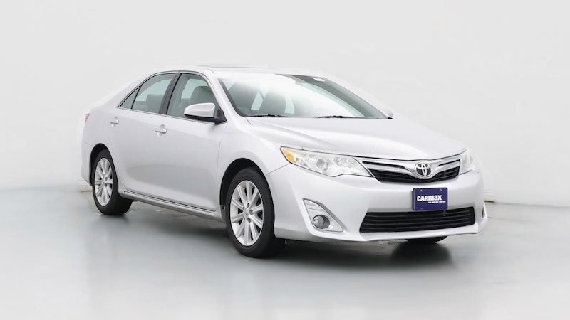 2014 Toyota Camry XLE Hero Image