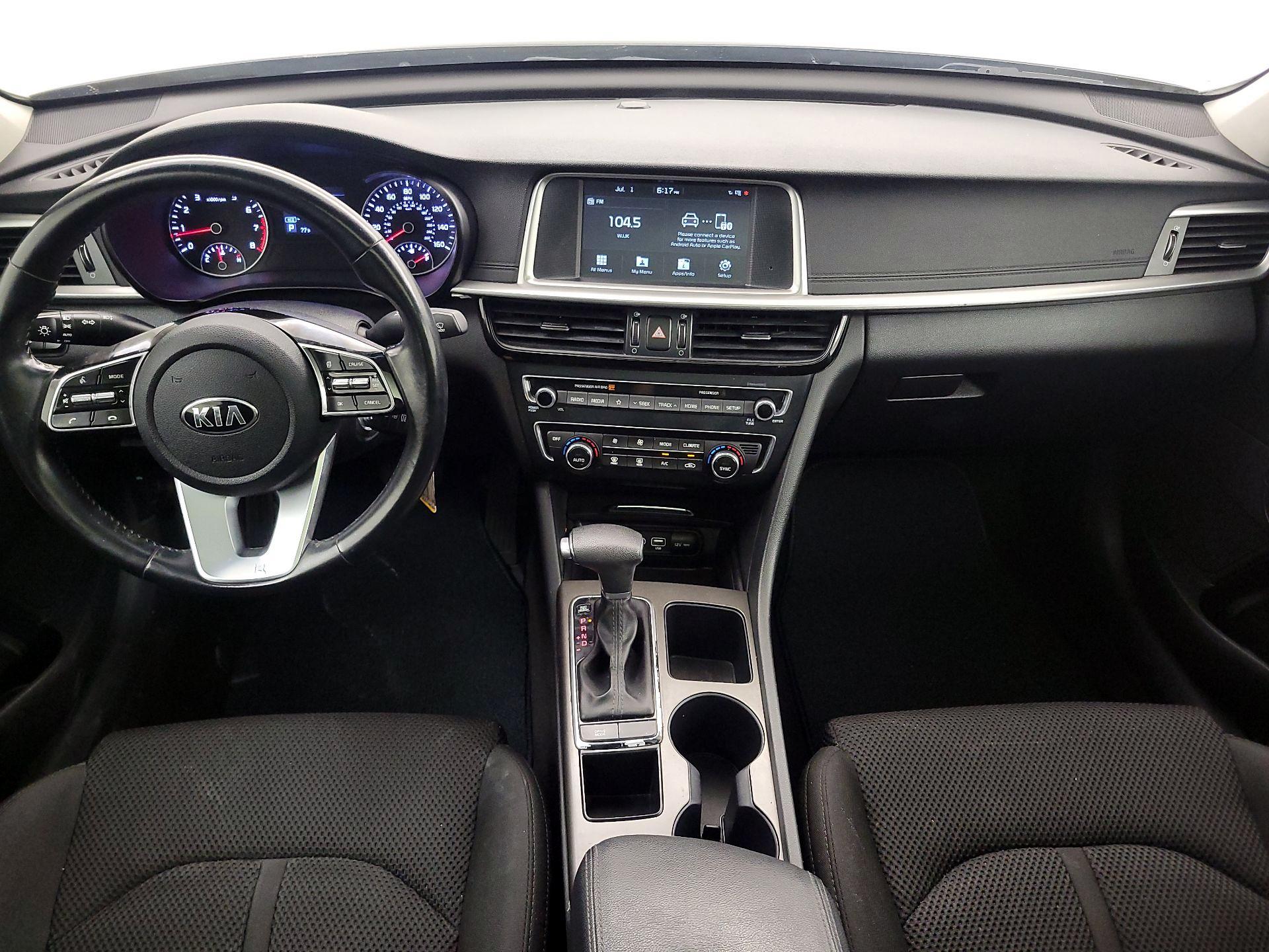 Thumbnail: 2019 Kia Optima - 9
