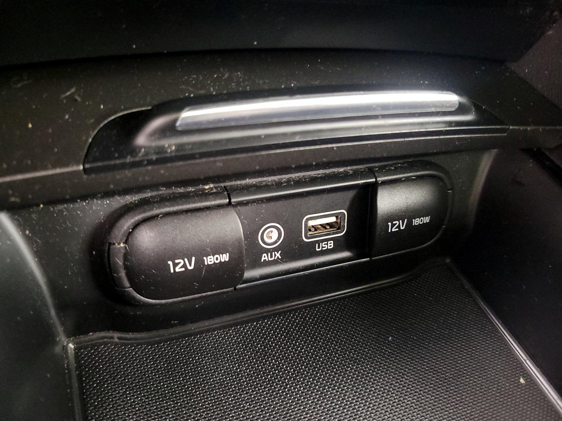 Thumbnail: 2019 Kia Optima - 18