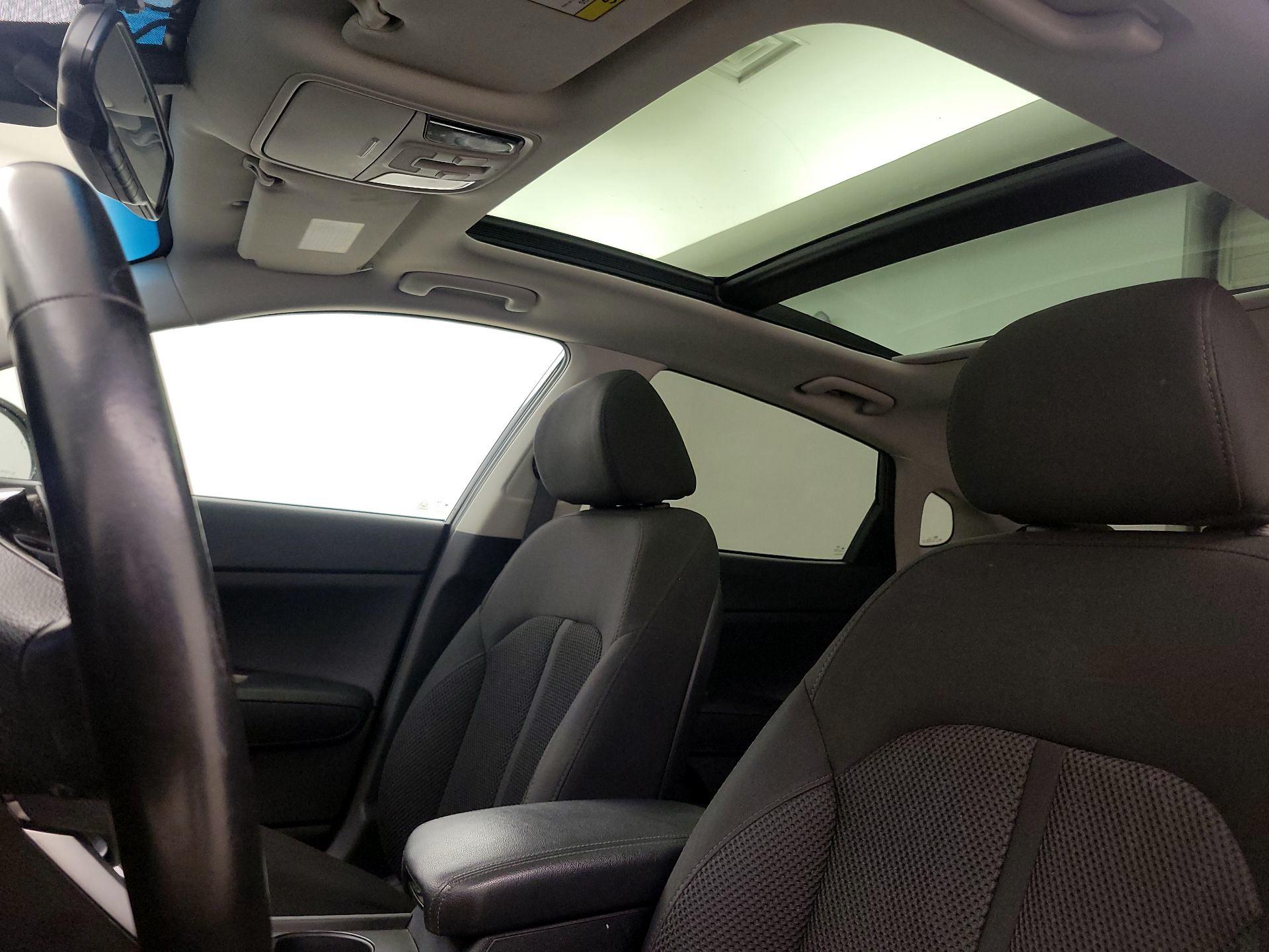 Thumbnail: 2019 Kia Optima - 19