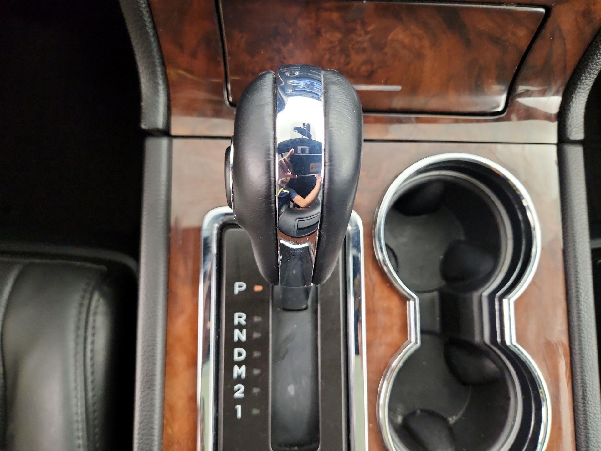 Thumbnail: 2015 Lincoln Navigator - 18