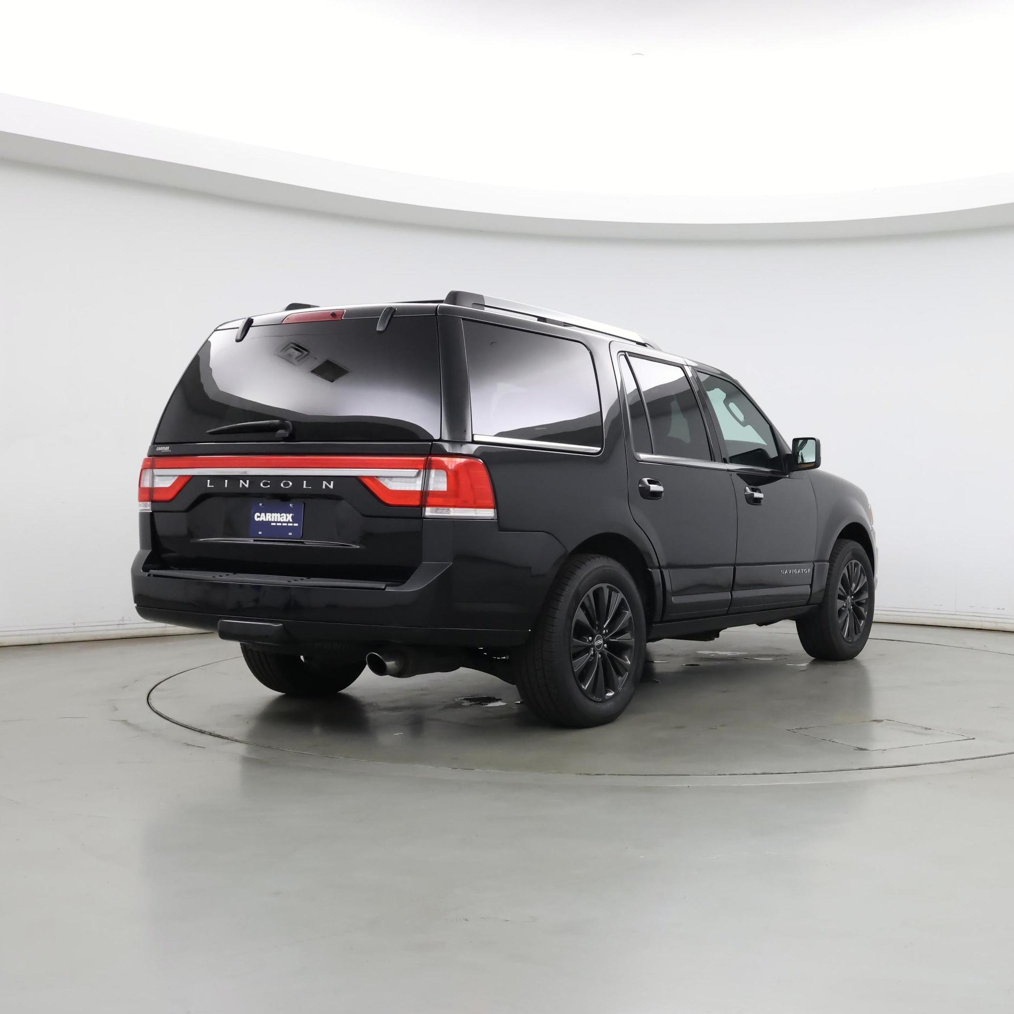 Thumbnail: 2015 Lincoln Navigator - 8