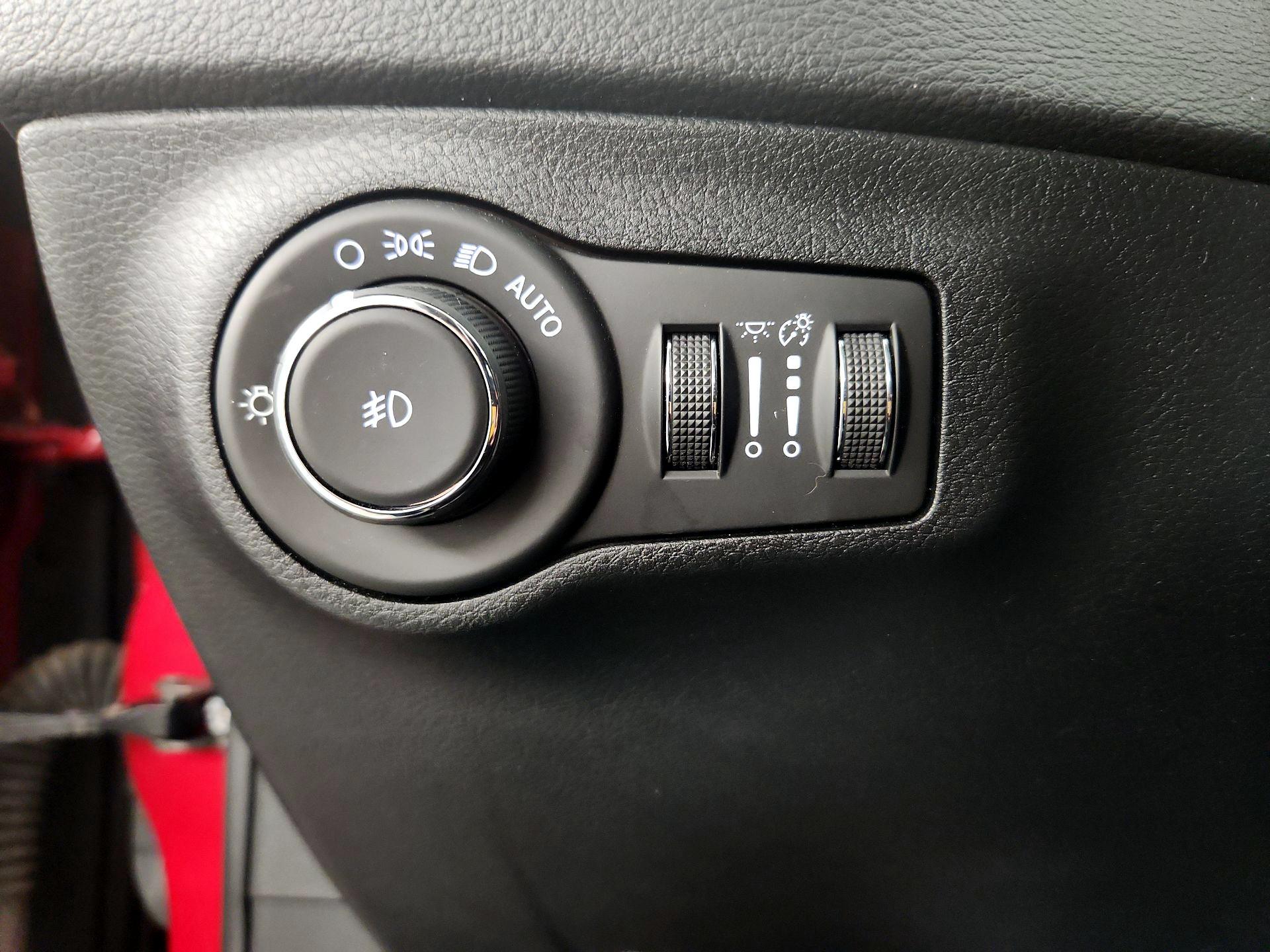 Thumbnail: 2018 Jeep Compass - 13