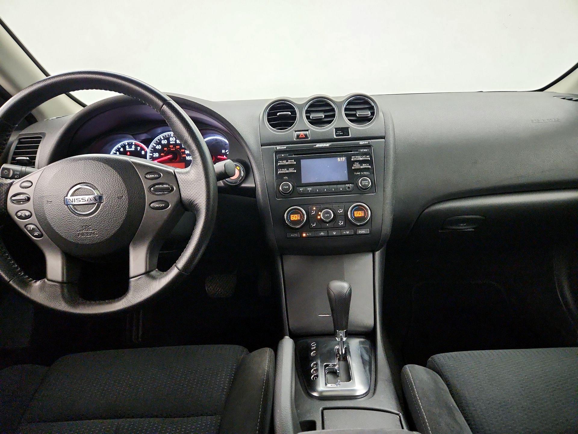 Thumbnail: 2013 Nissan Altima - 9
