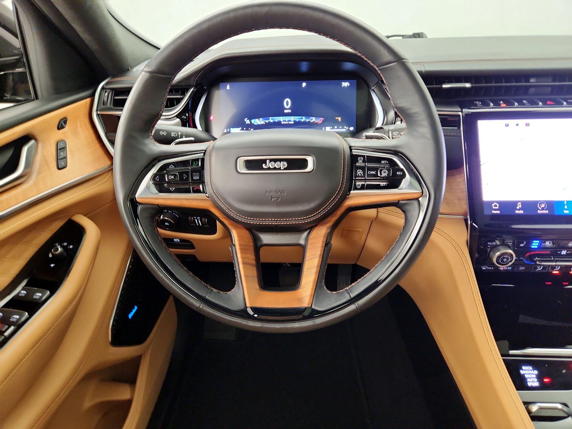 Thumbnail: 2023 Jeep Grand Cherokee L - 10