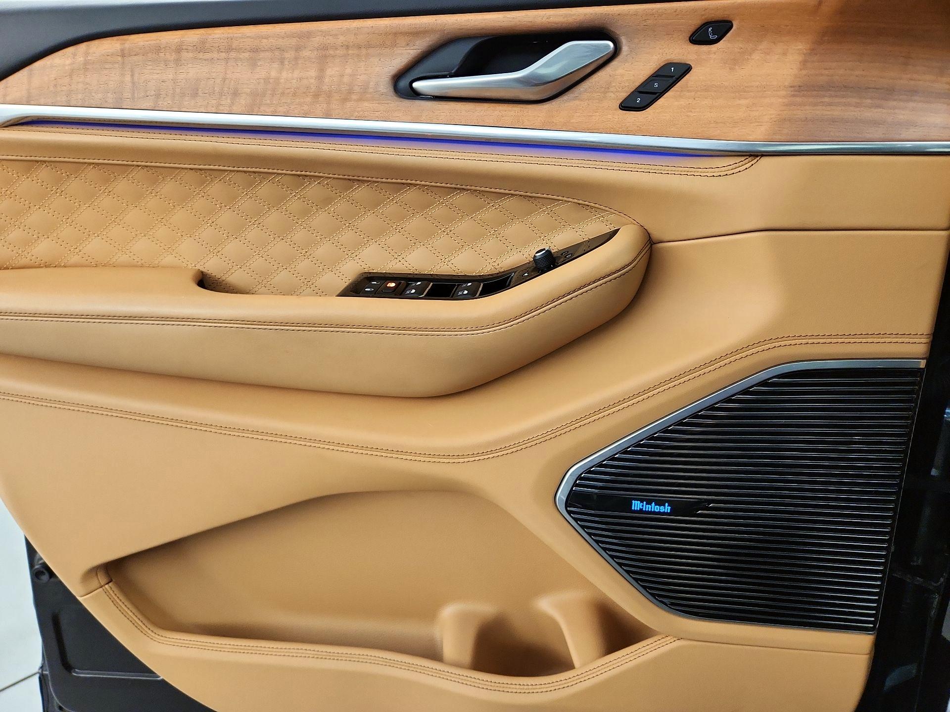 Thumbnail: 2023 Jeep Grand Cherokee L - 12