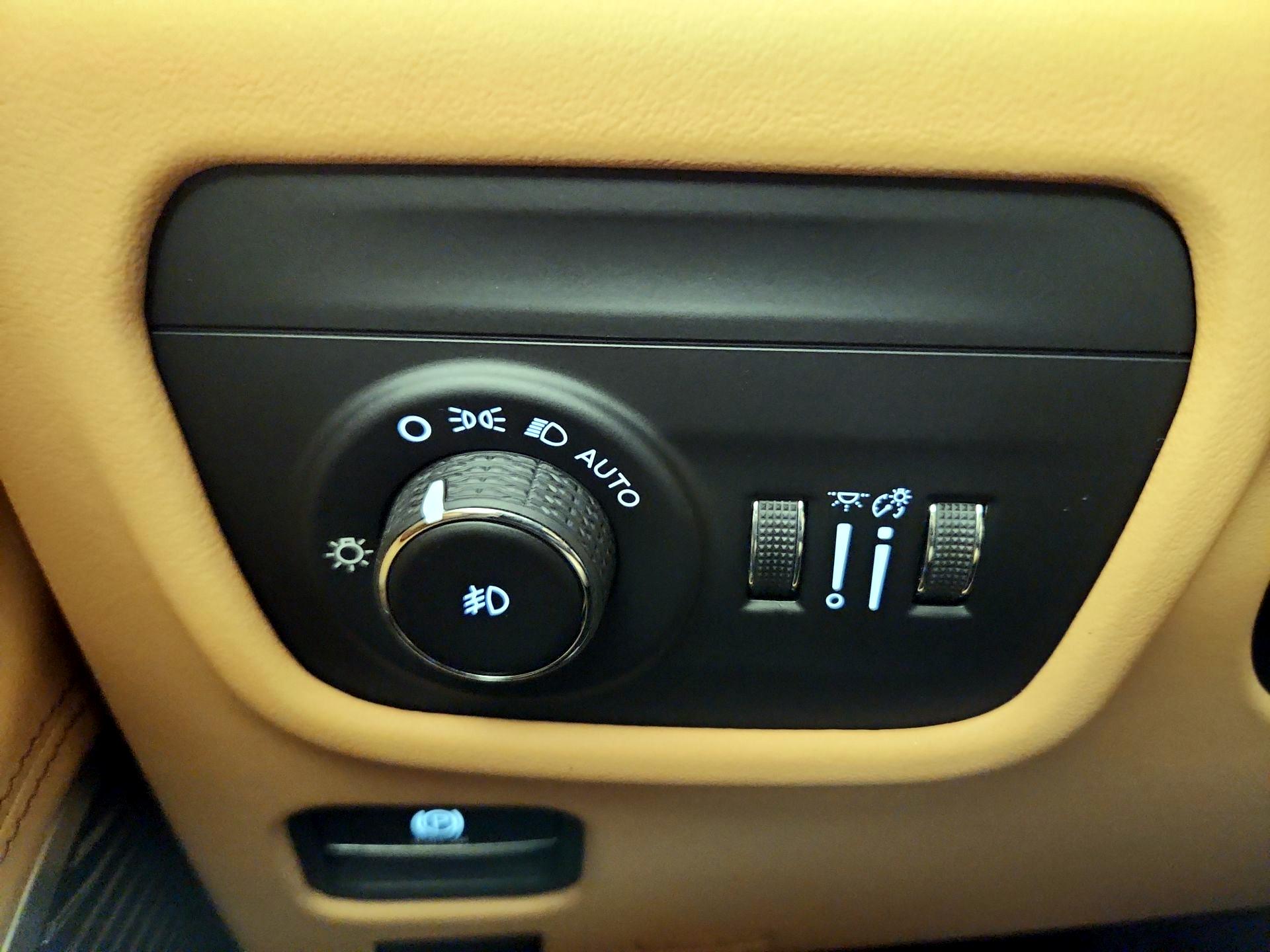 Thumbnail: 2023 Jeep Grand Cherokee L - 13