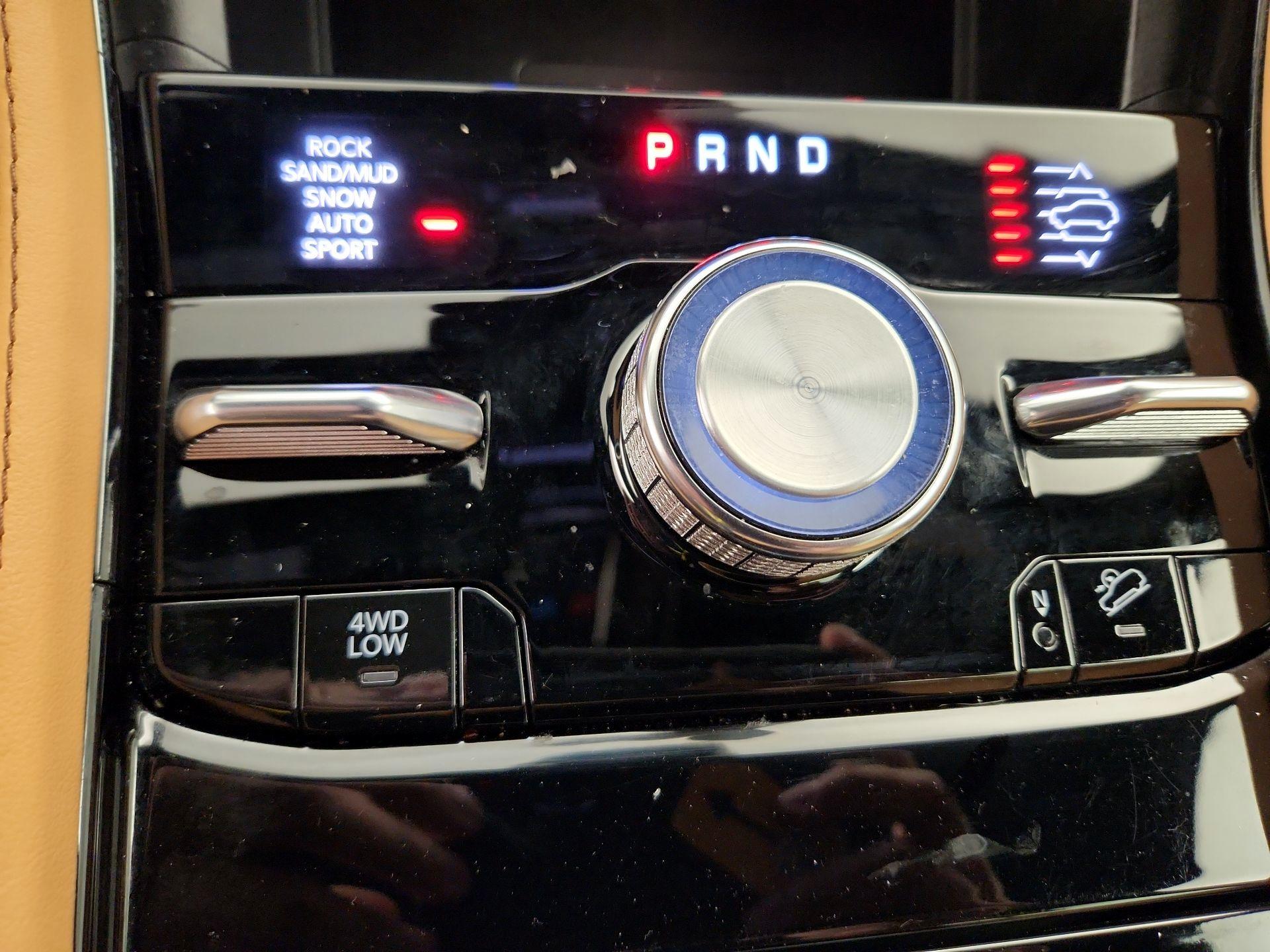 Thumbnail: 2023 Jeep Grand Cherokee L - 18