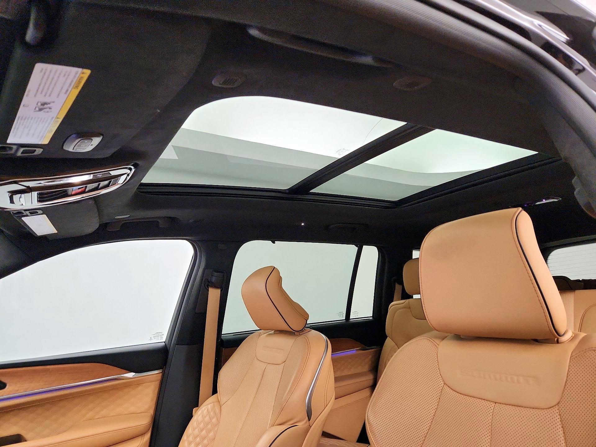 Thumbnail: 2023 Jeep Grand Cherokee L - 20