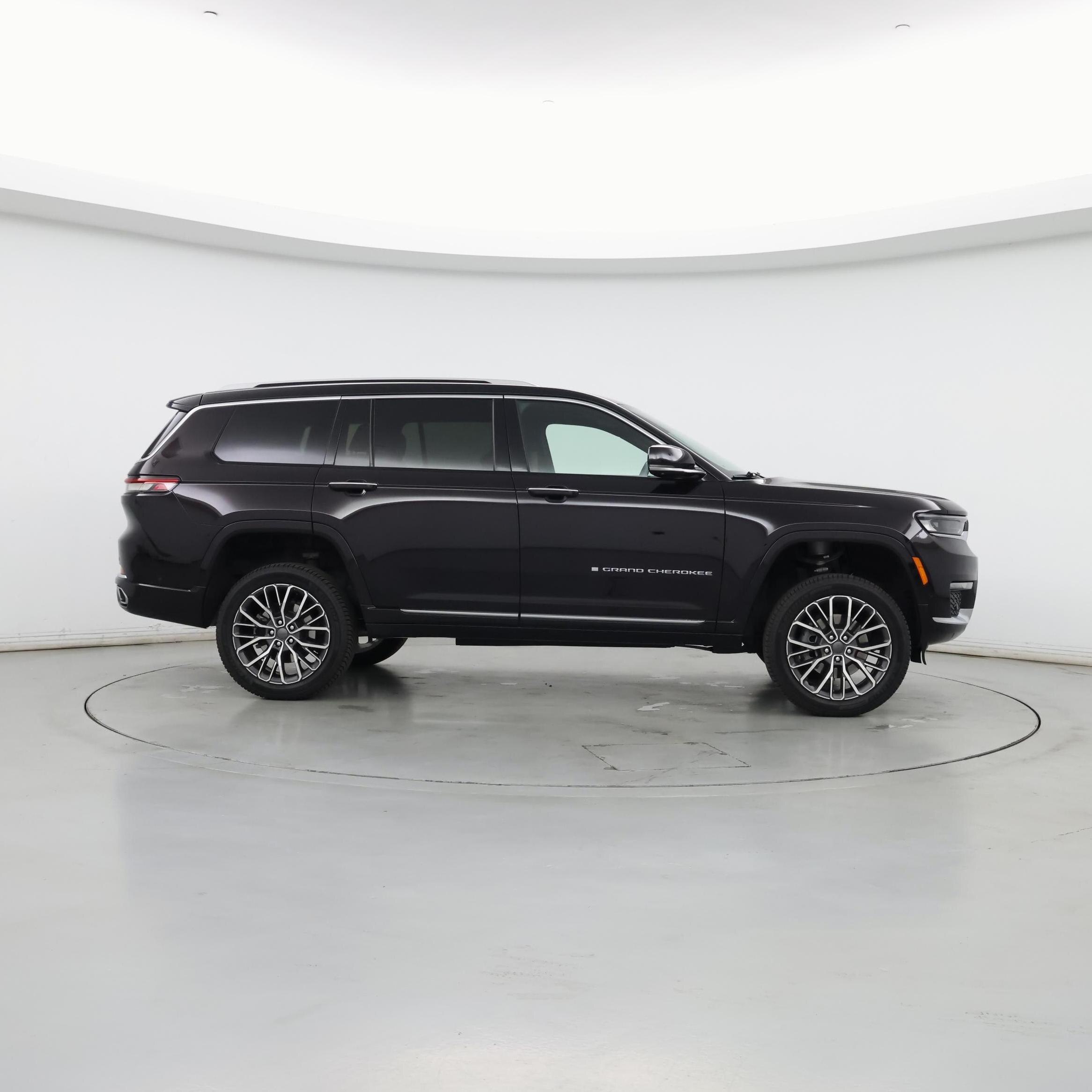 Thumbnail: 2023 Jeep Grand Cherokee L - 7