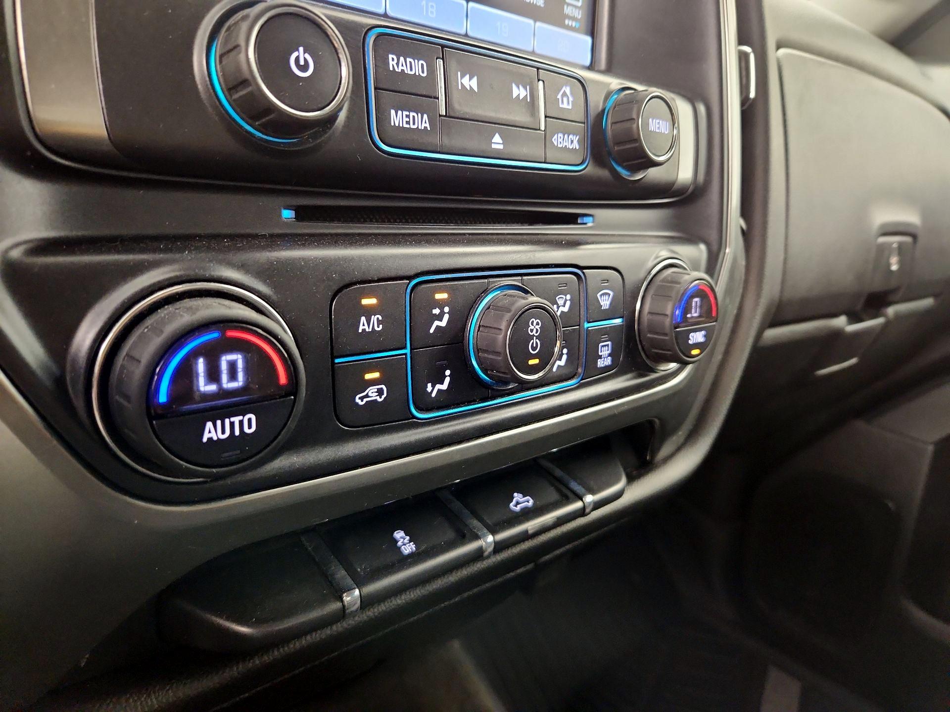 Thumbnail: 2017 Chevrolet Silverado 1500 - 16