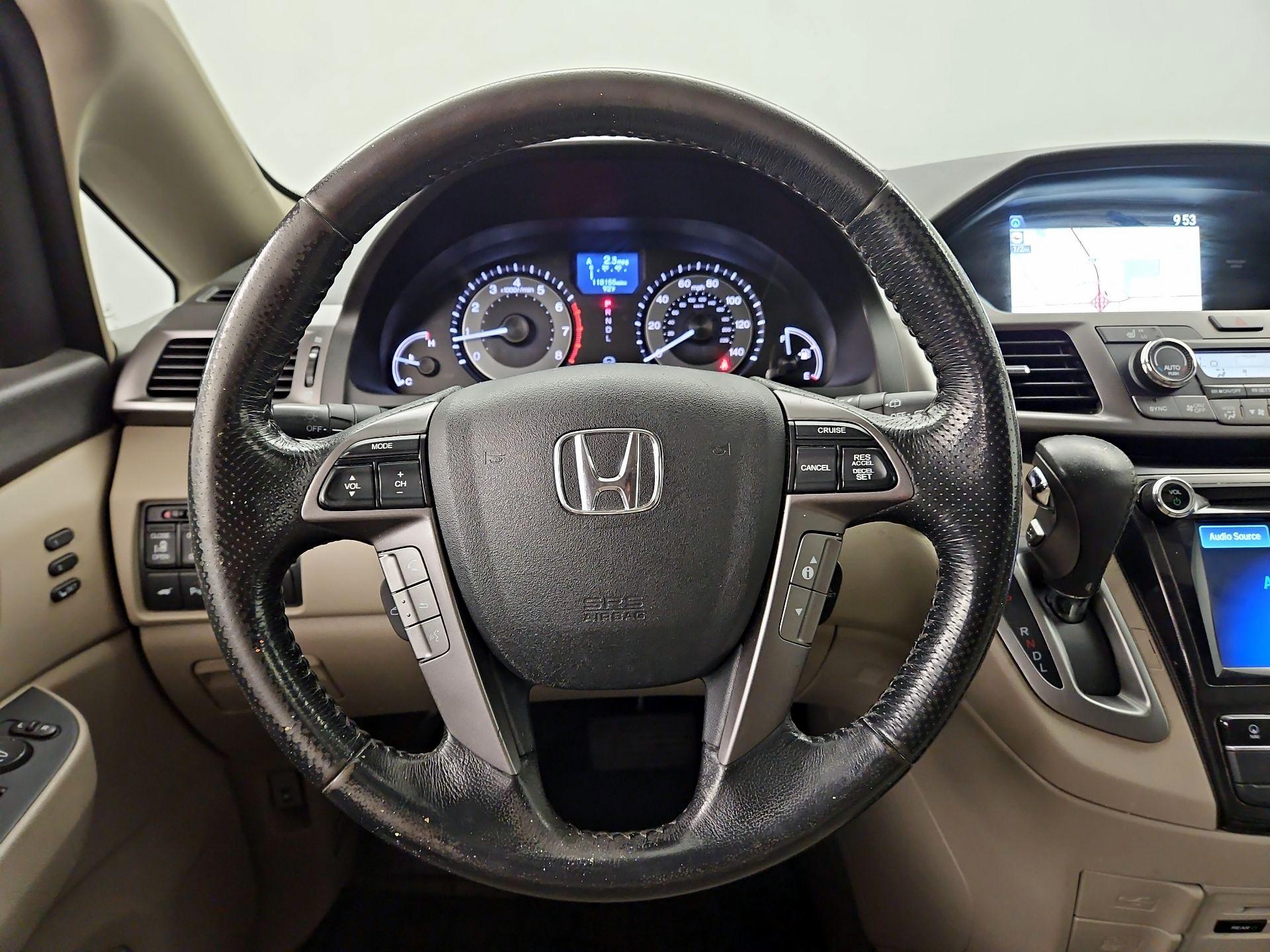 Thumbnail: 2015 Honda Odyssey - 10