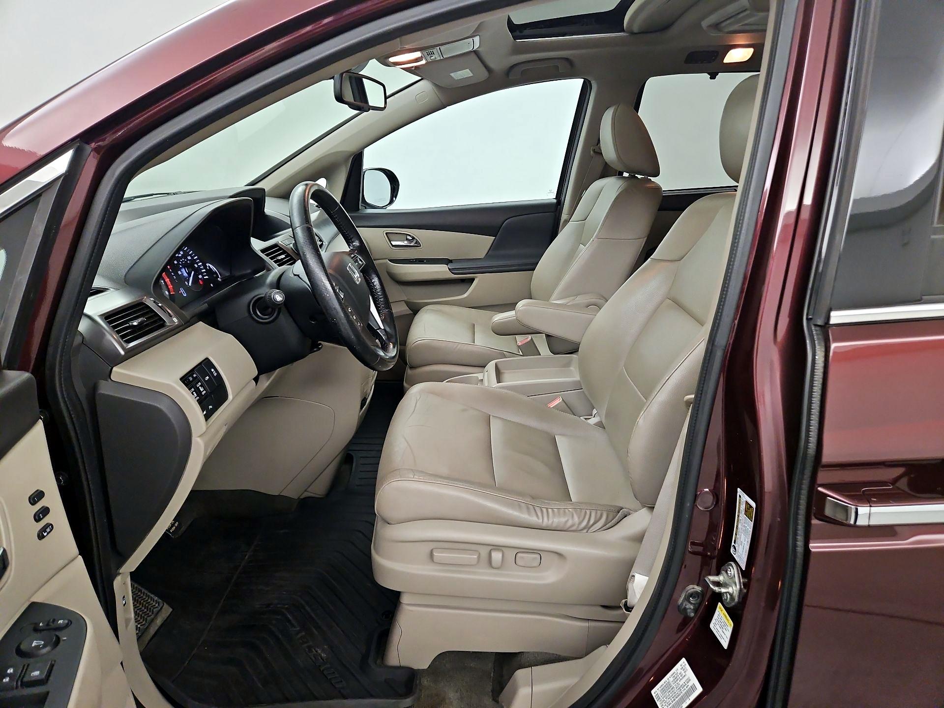Thumbnail: 2015 Honda Odyssey - 11