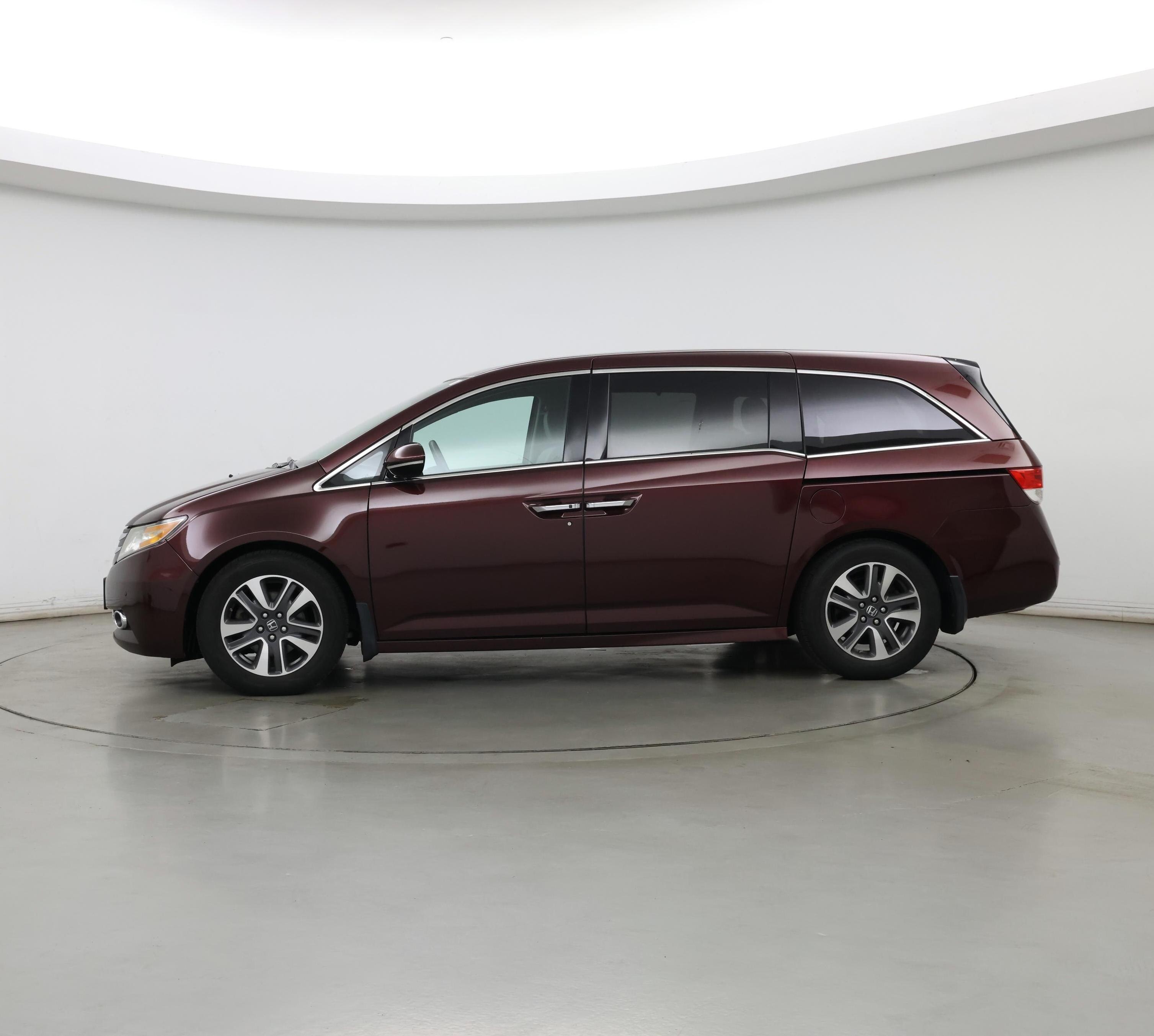 Thumbnail: 2015 Honda Odyssey - 3