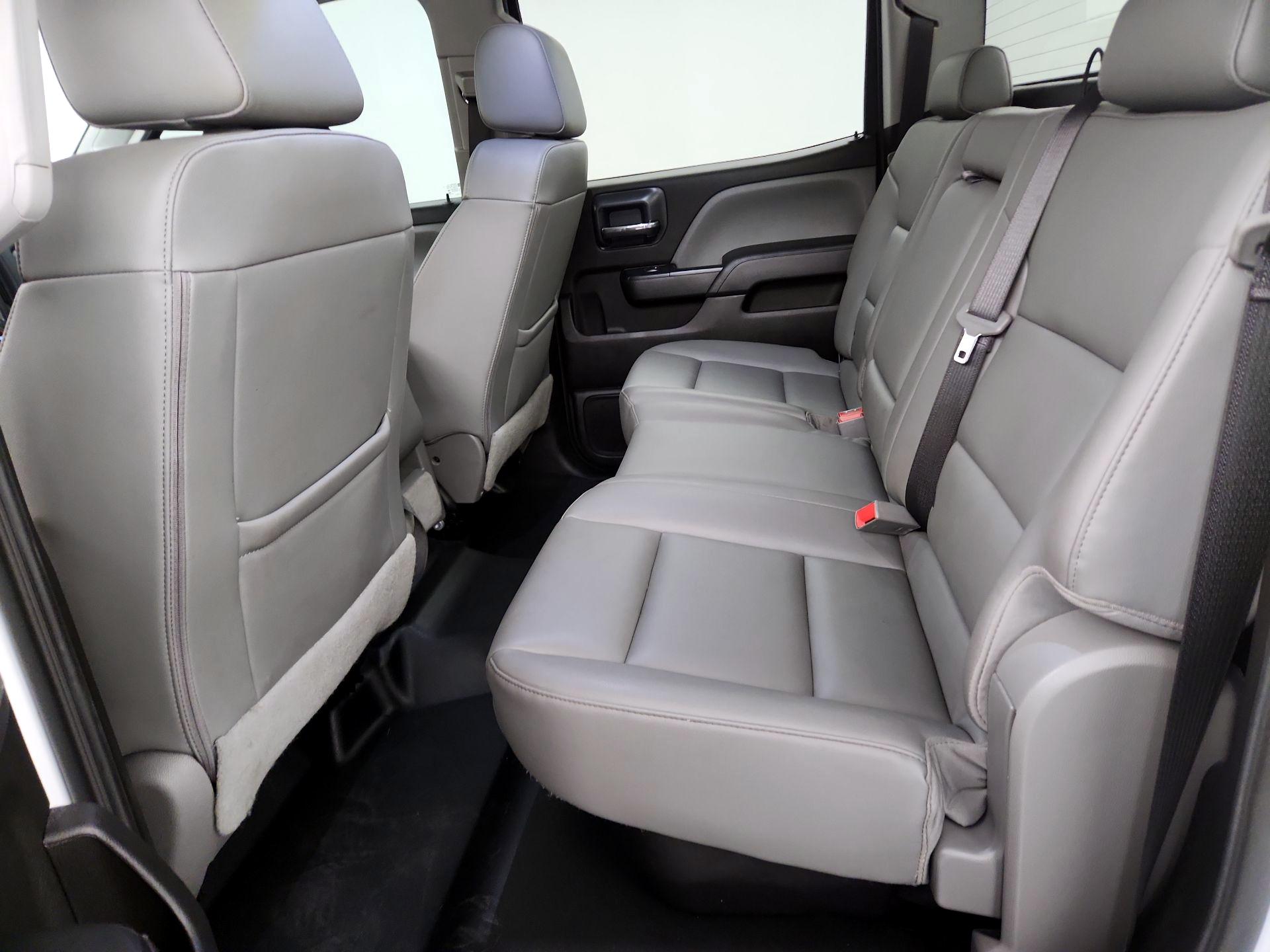 Thumbnail: 2019 Chevrolet Silverado 3500 - 19