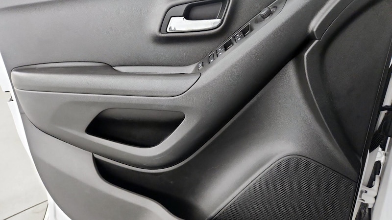 2021 Chevrolet Trax LT 12