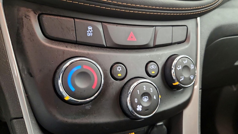2021 Chevrolet Trax LT 16