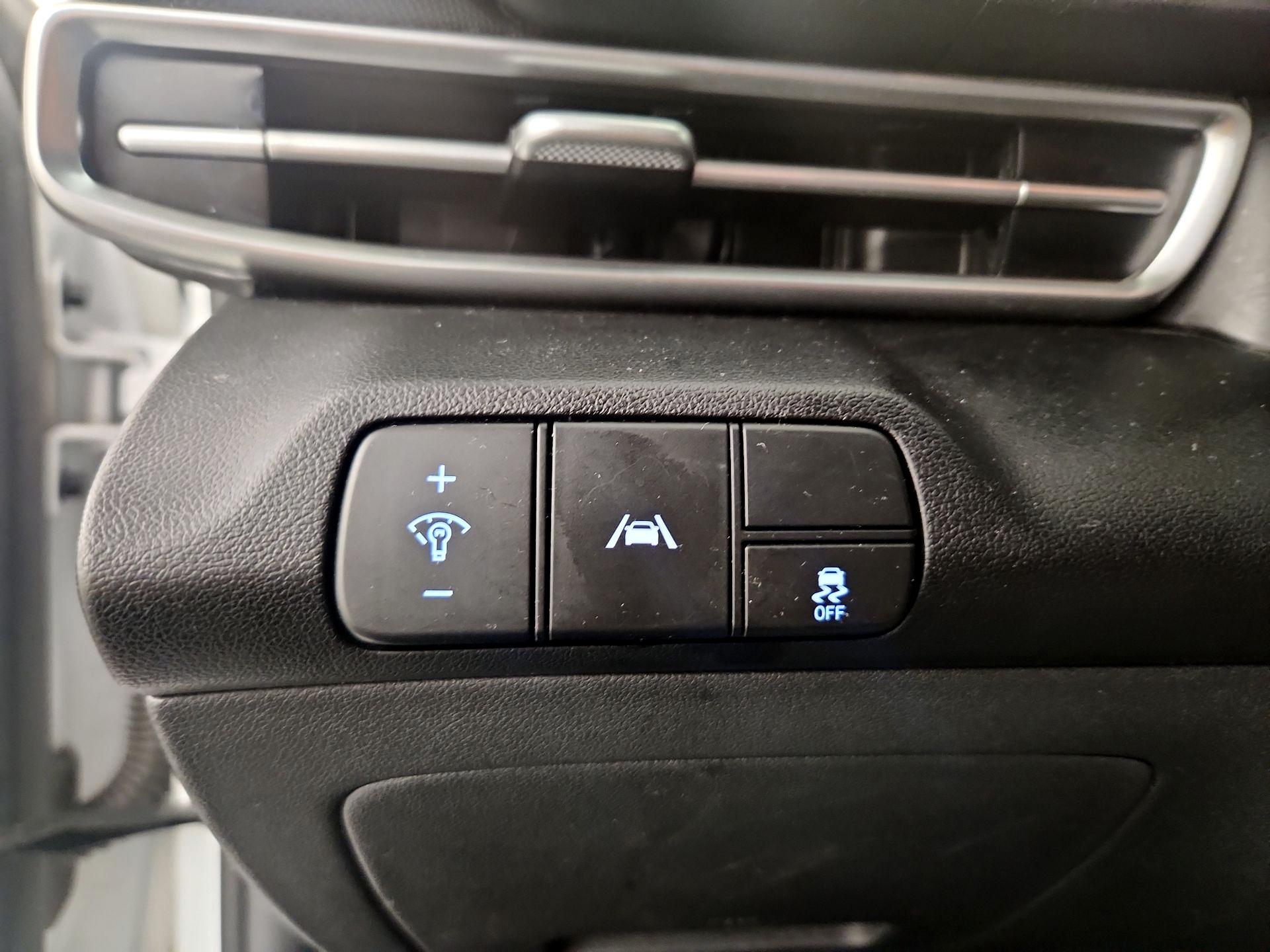Thumbnail: 2021 Hyundai Elantra - 13