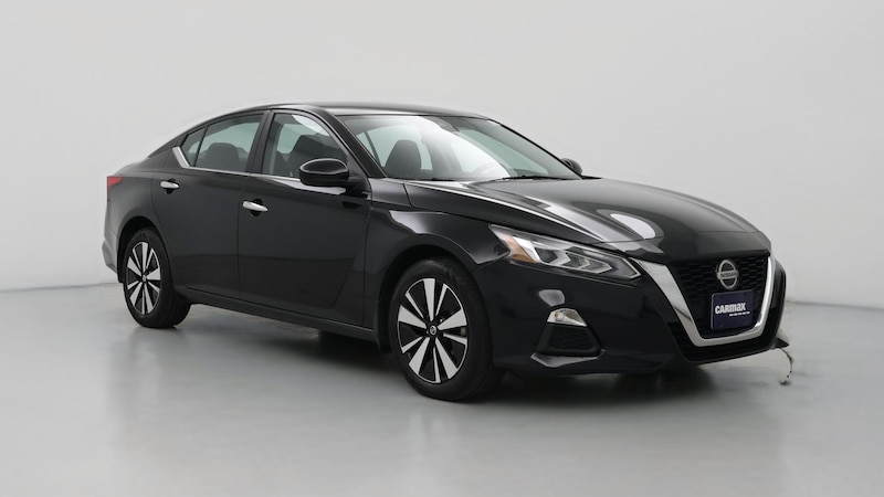 2022 Nissan Altima SV Hero Image