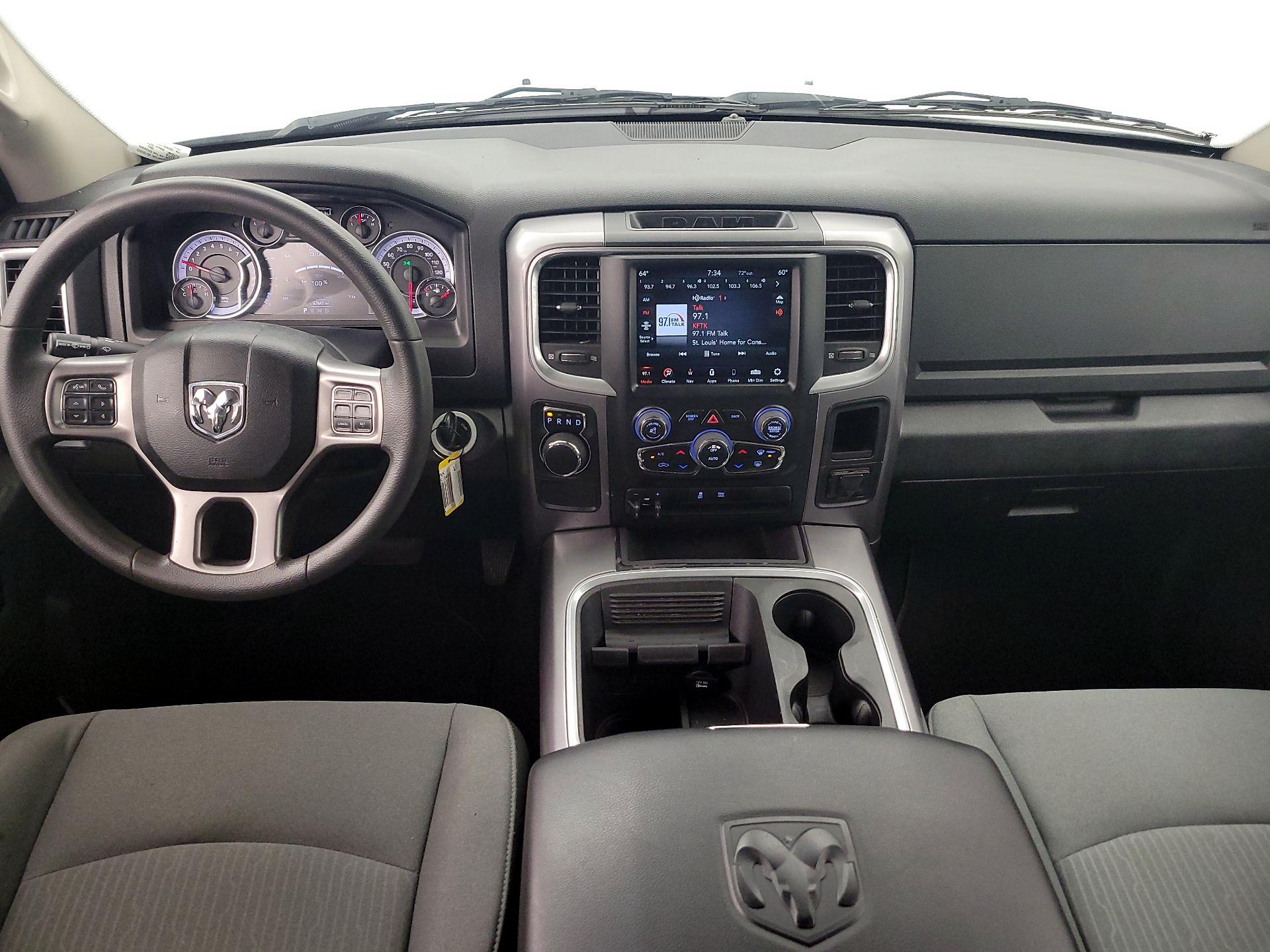 Thumbnail: 2023 RAM 1500 Classic - 9