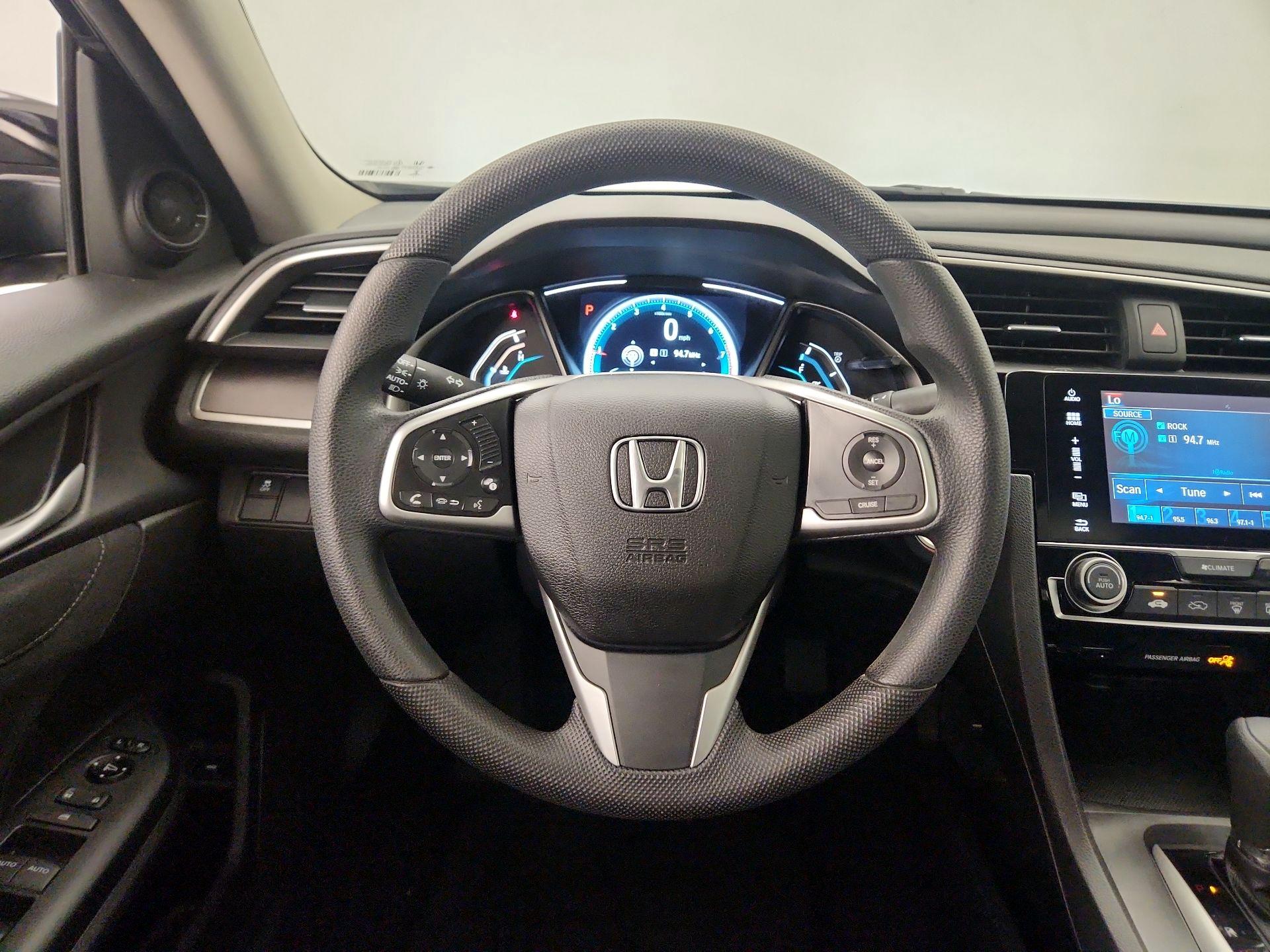 Thumbnail: 2017 Honda Civic - 10
