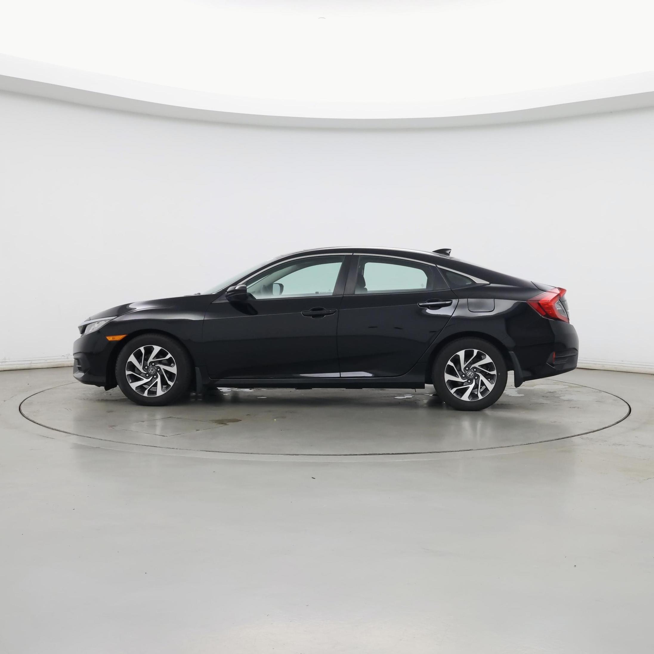 Thumbnail: 2017 Honda Civic - 3