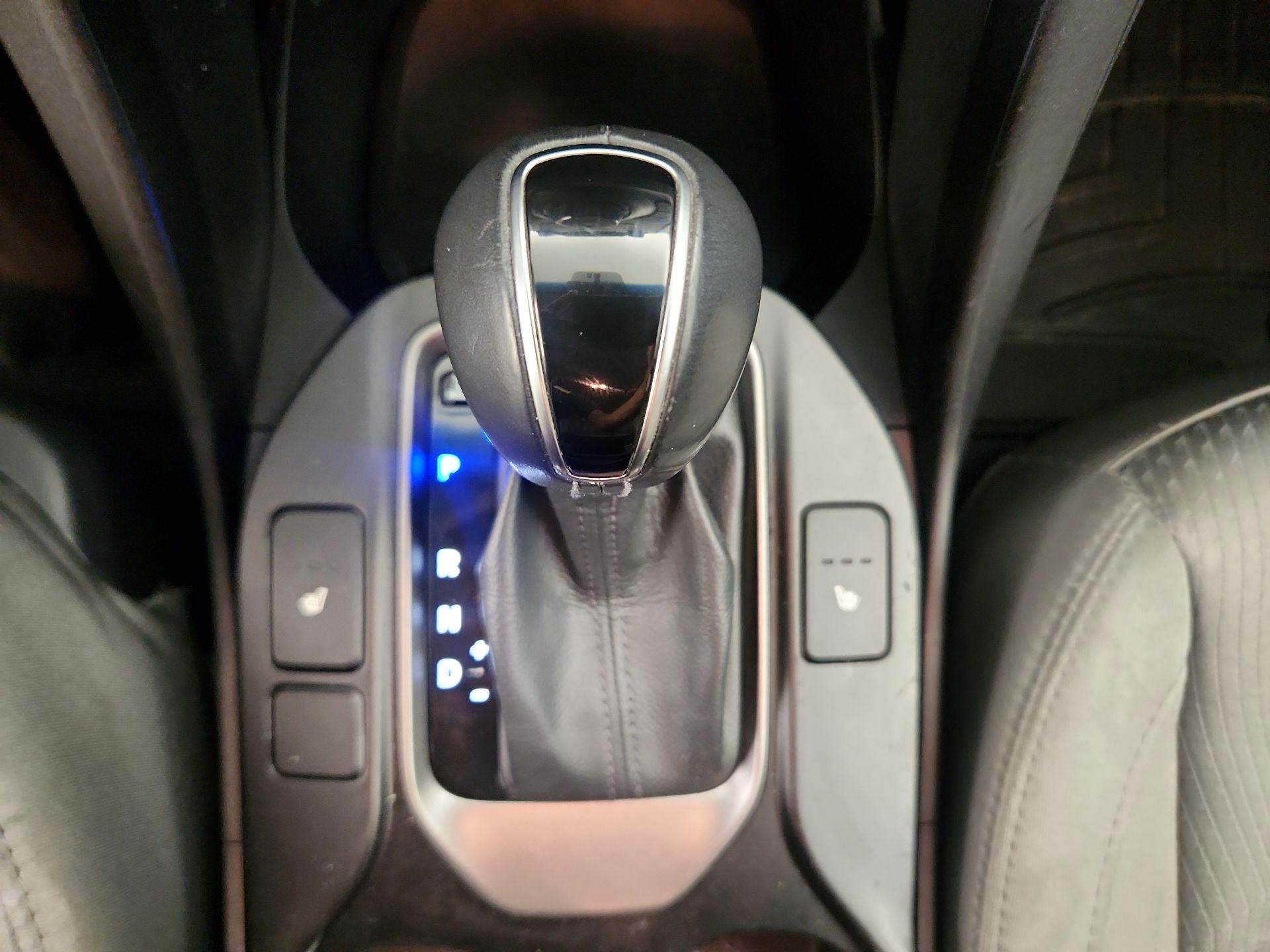 Thumbnail: 2014 Hyundai Santa Fe - 17