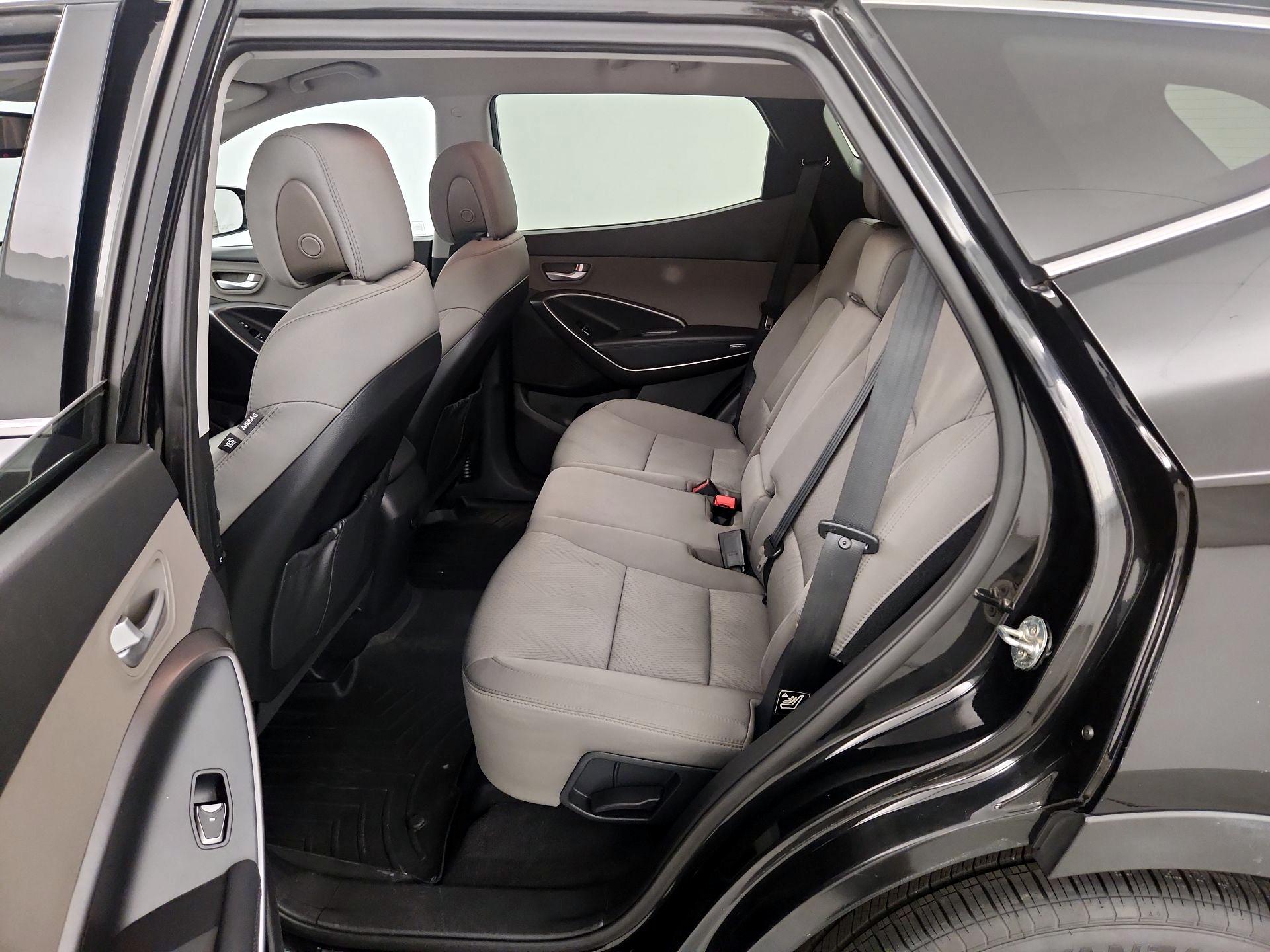 Thumbnail: 2014 Hyundai Santa Fe - 19
