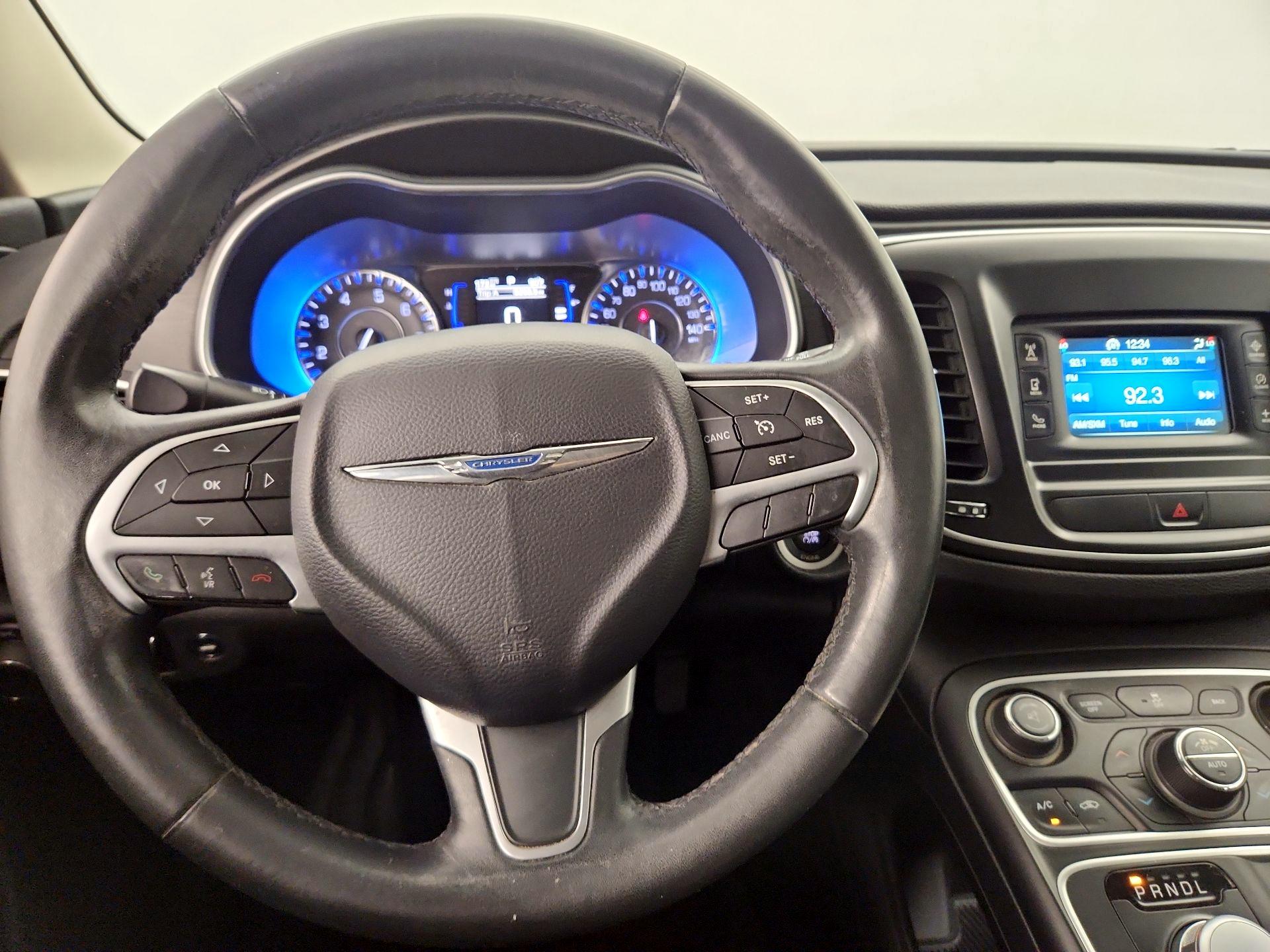 Thumbnail: 2015 Chrysler 200 - 10