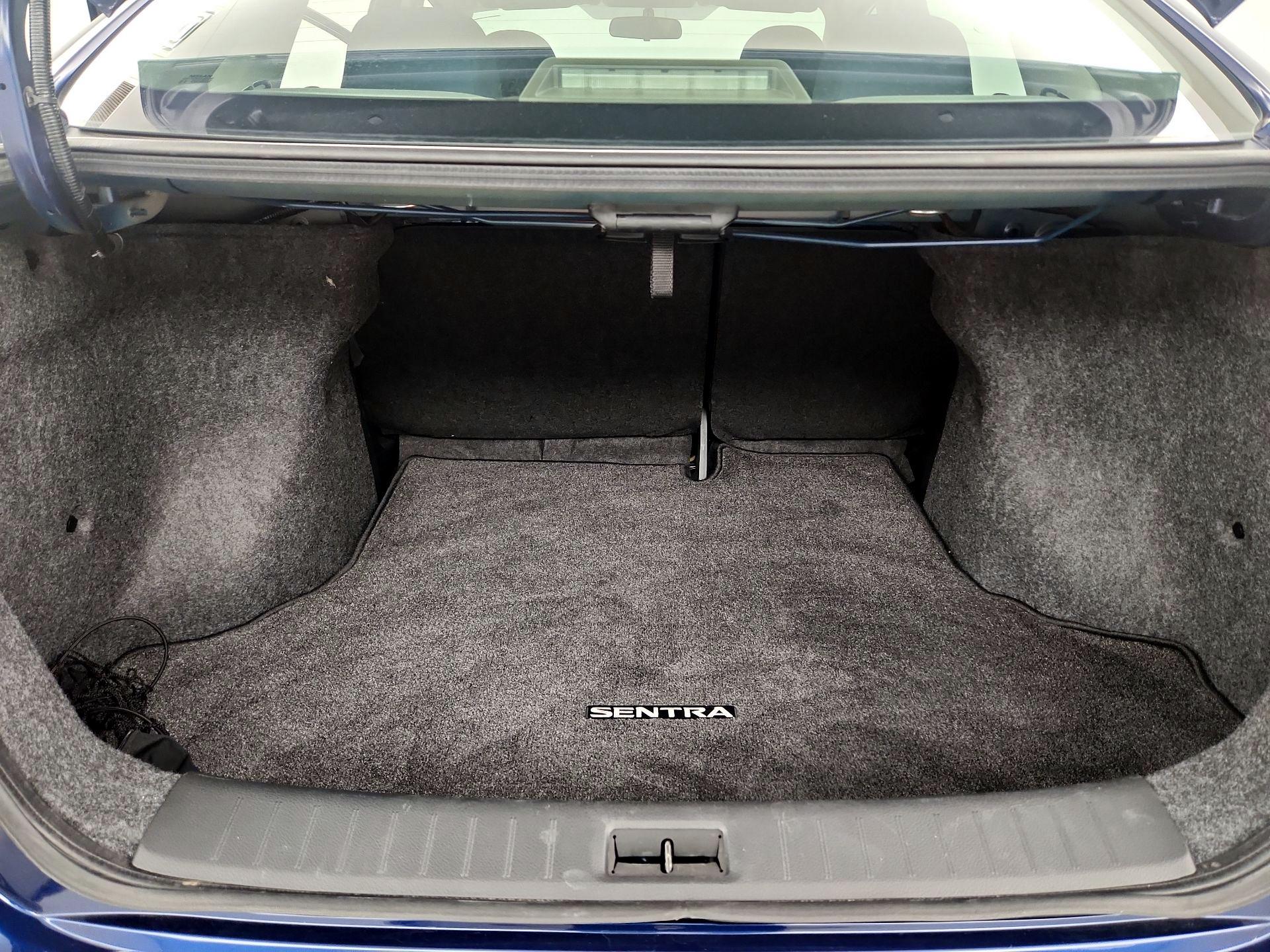 Thumbnail: 2019 Nissan Sentra - 20