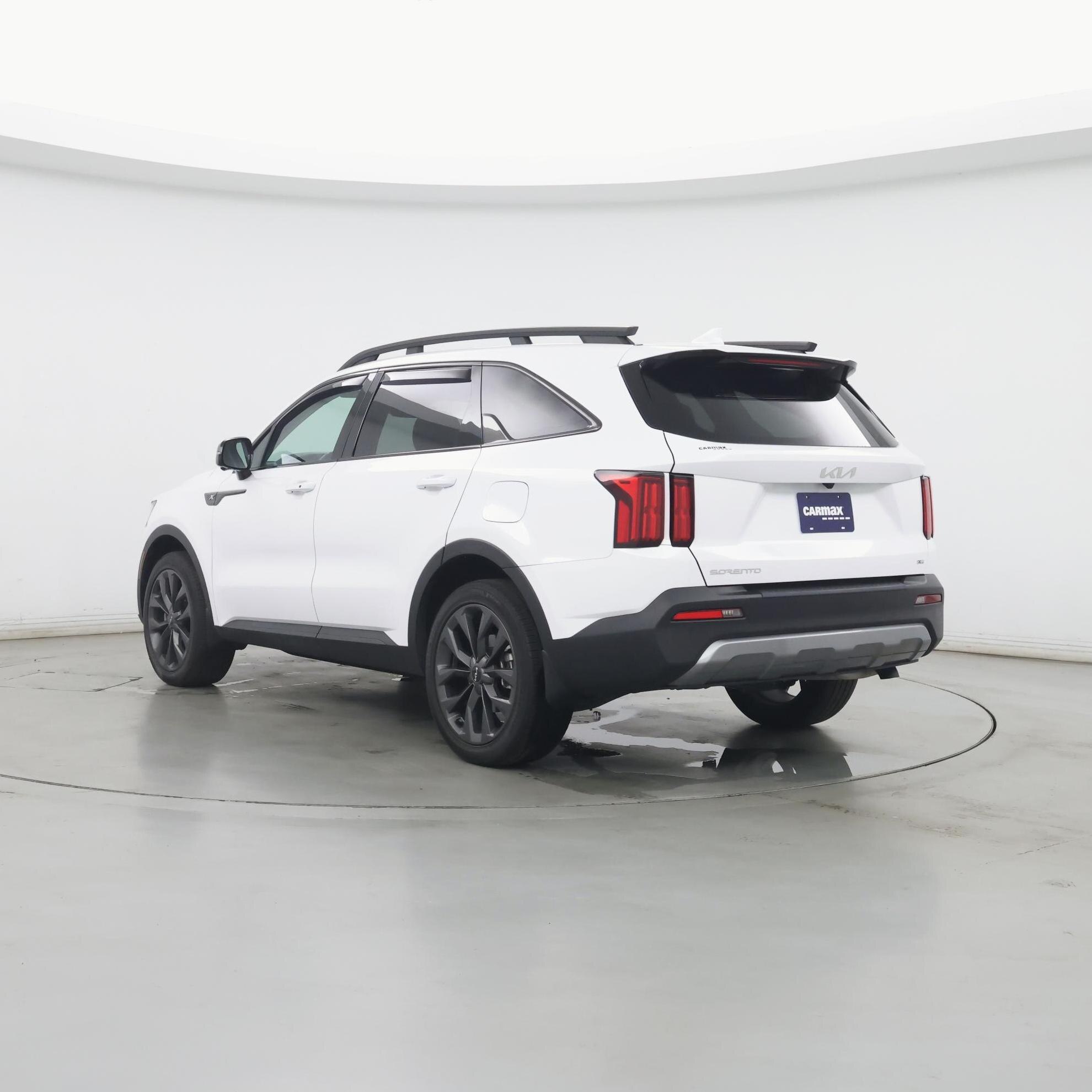 Thumbnail: 2023 Kia Sorento - 2