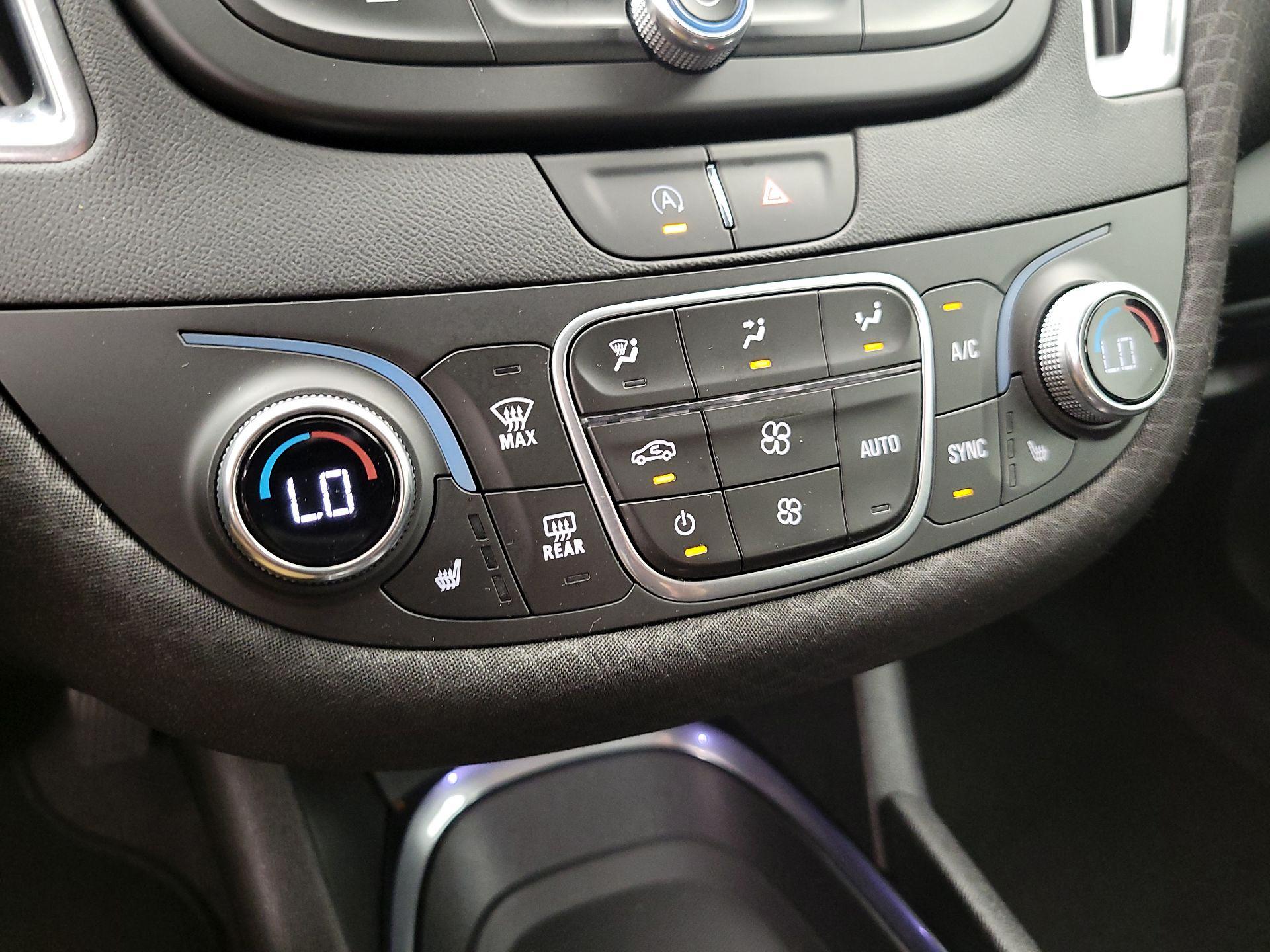 Thumbnail: 2020 Chevrolet Malibu - 16