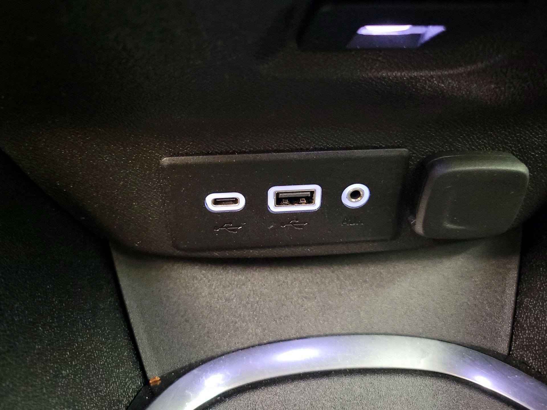 Thumbnail: 2020 Chevrolet Malibu - 18