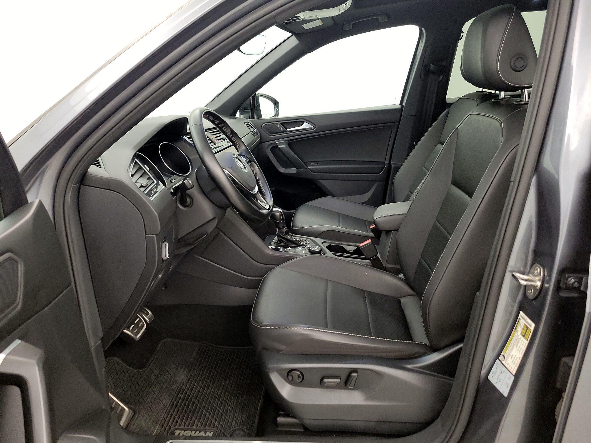 Thumbnail: 2021 Volkswagen Tiguan - 11